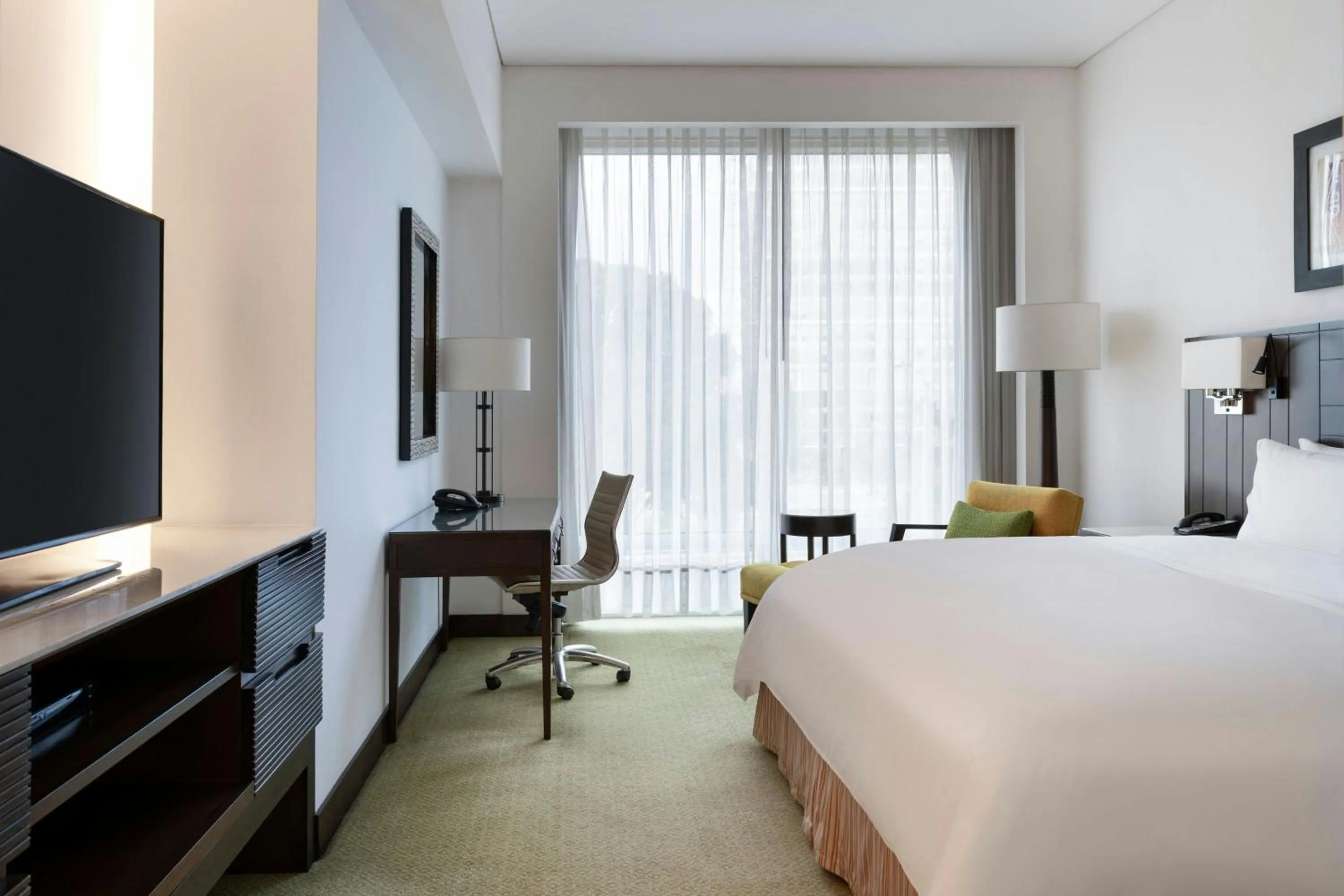 Photo of the whole room, Bed in Bogotá Marriott Hotel