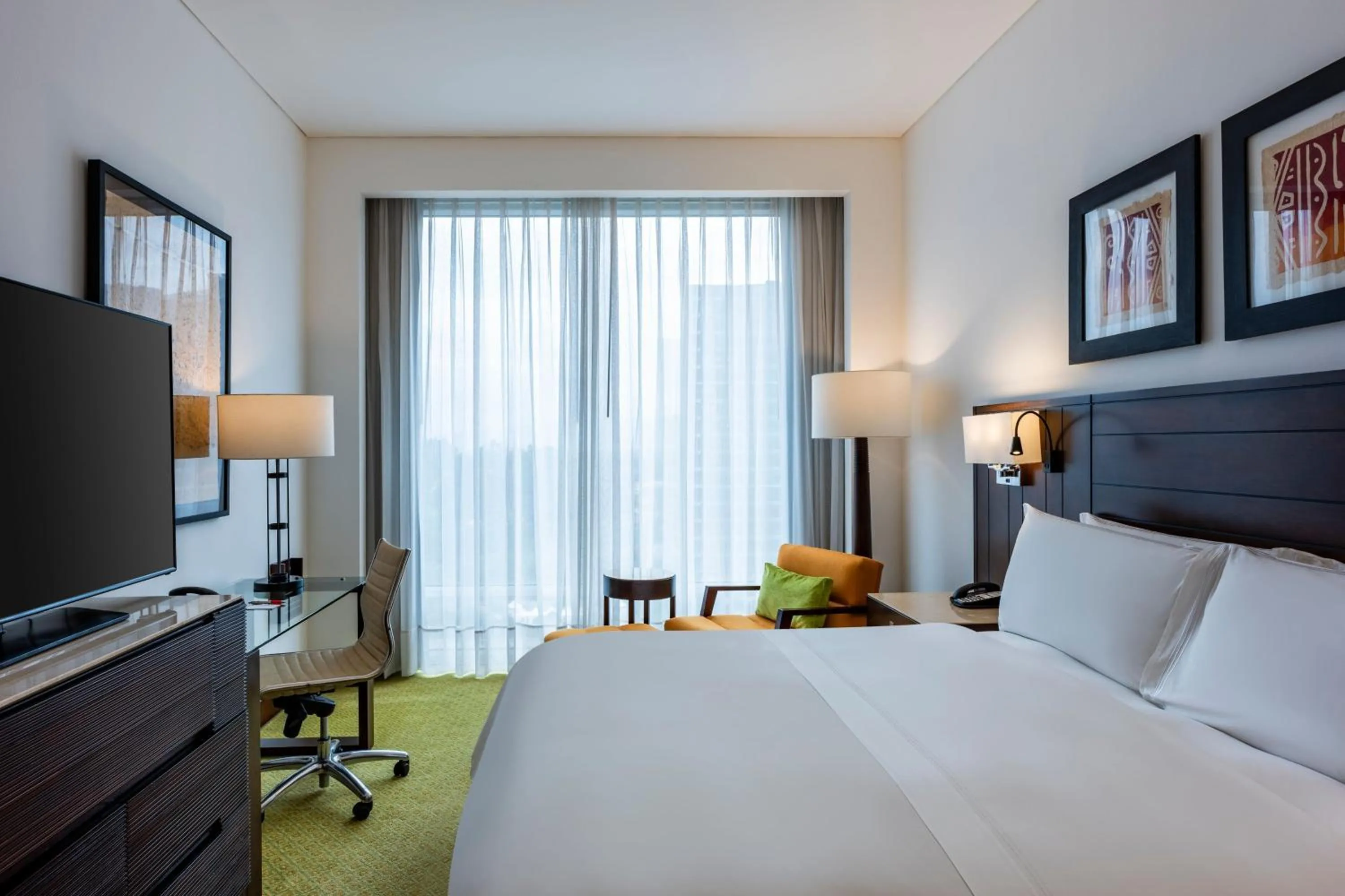 Photo of the whole room, Bed in Bogotá Marriott Hotel