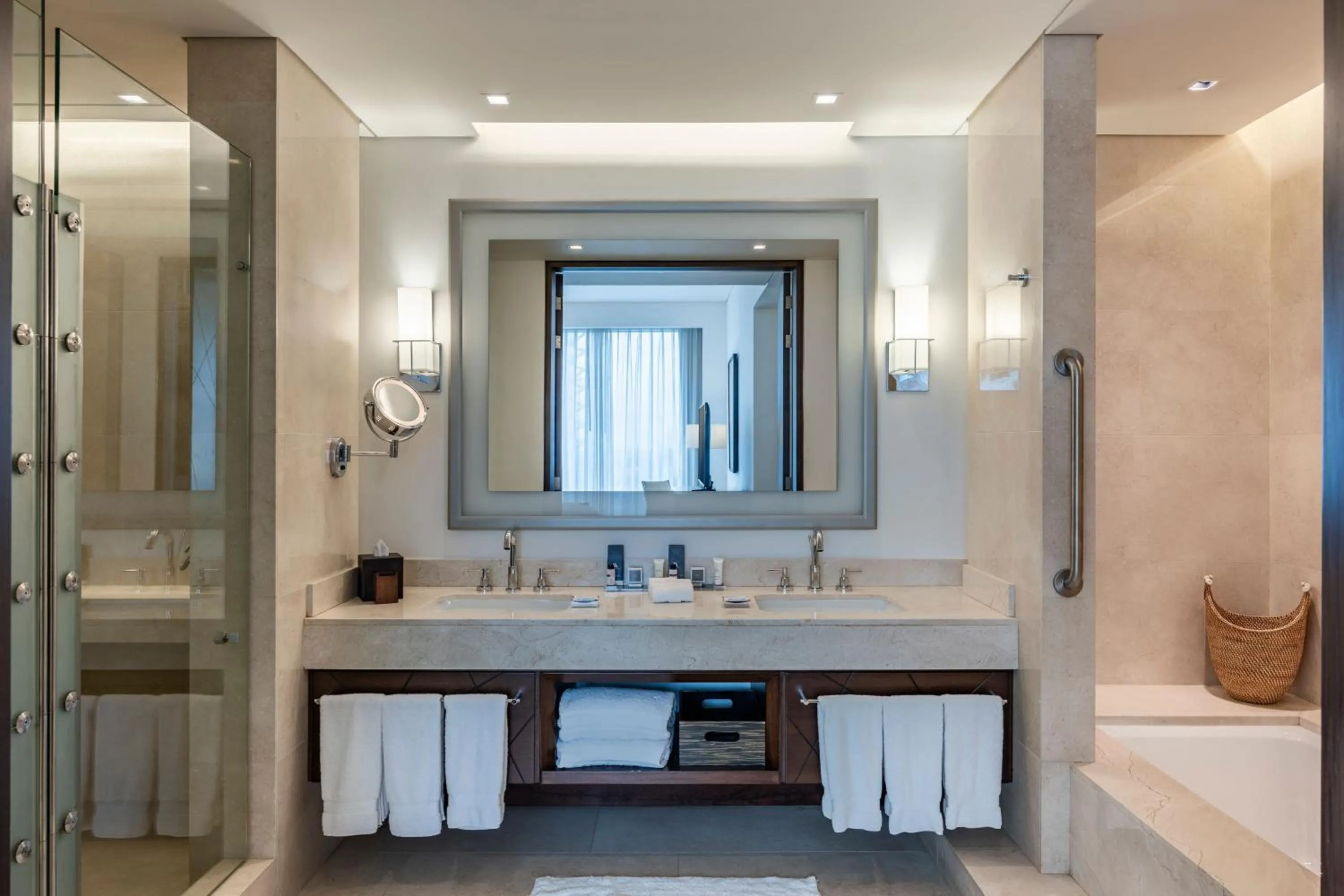 Photo of the whole room in Bogotá Marriott Hotel