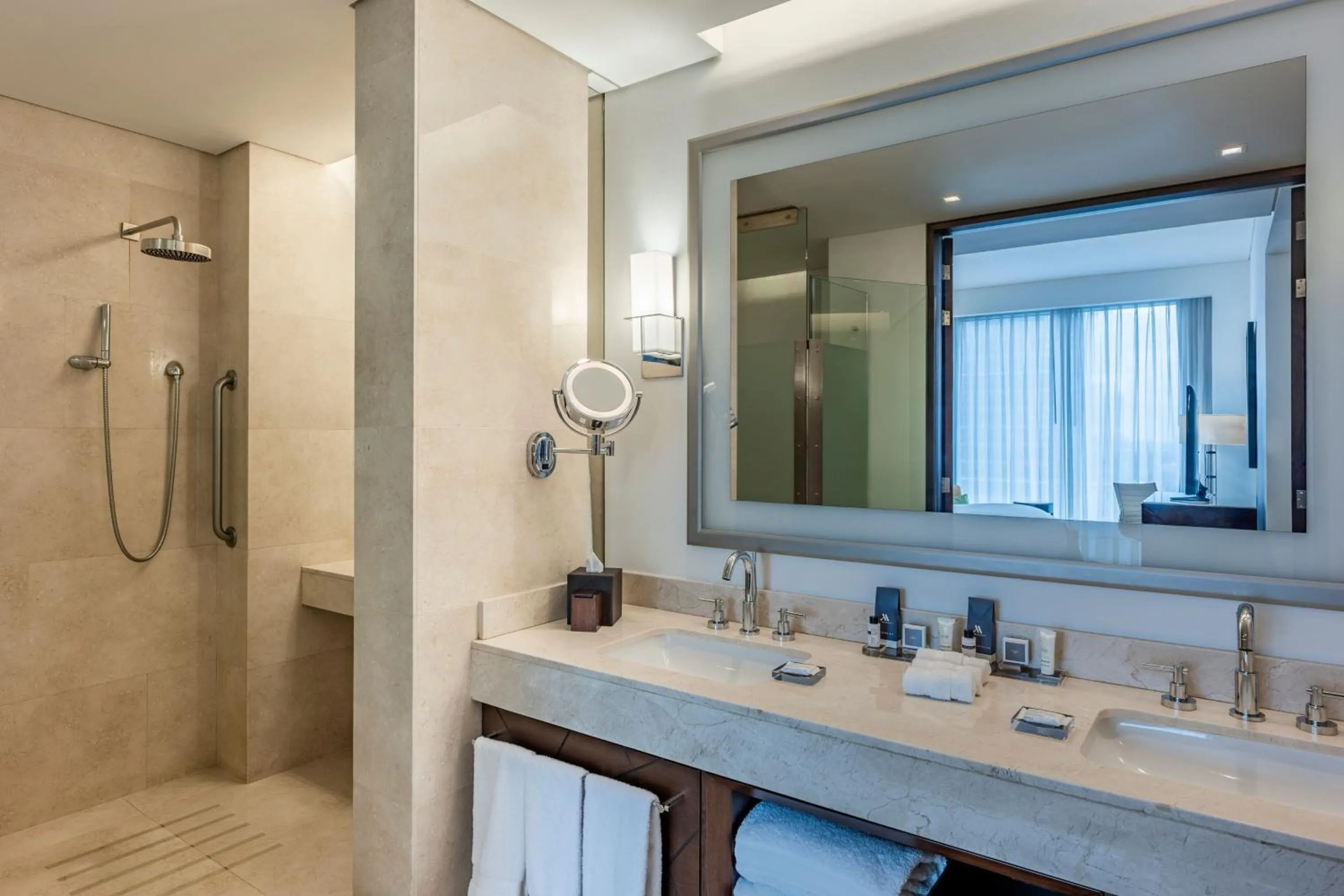 Bathroom in Bogotá Marriott Hotel