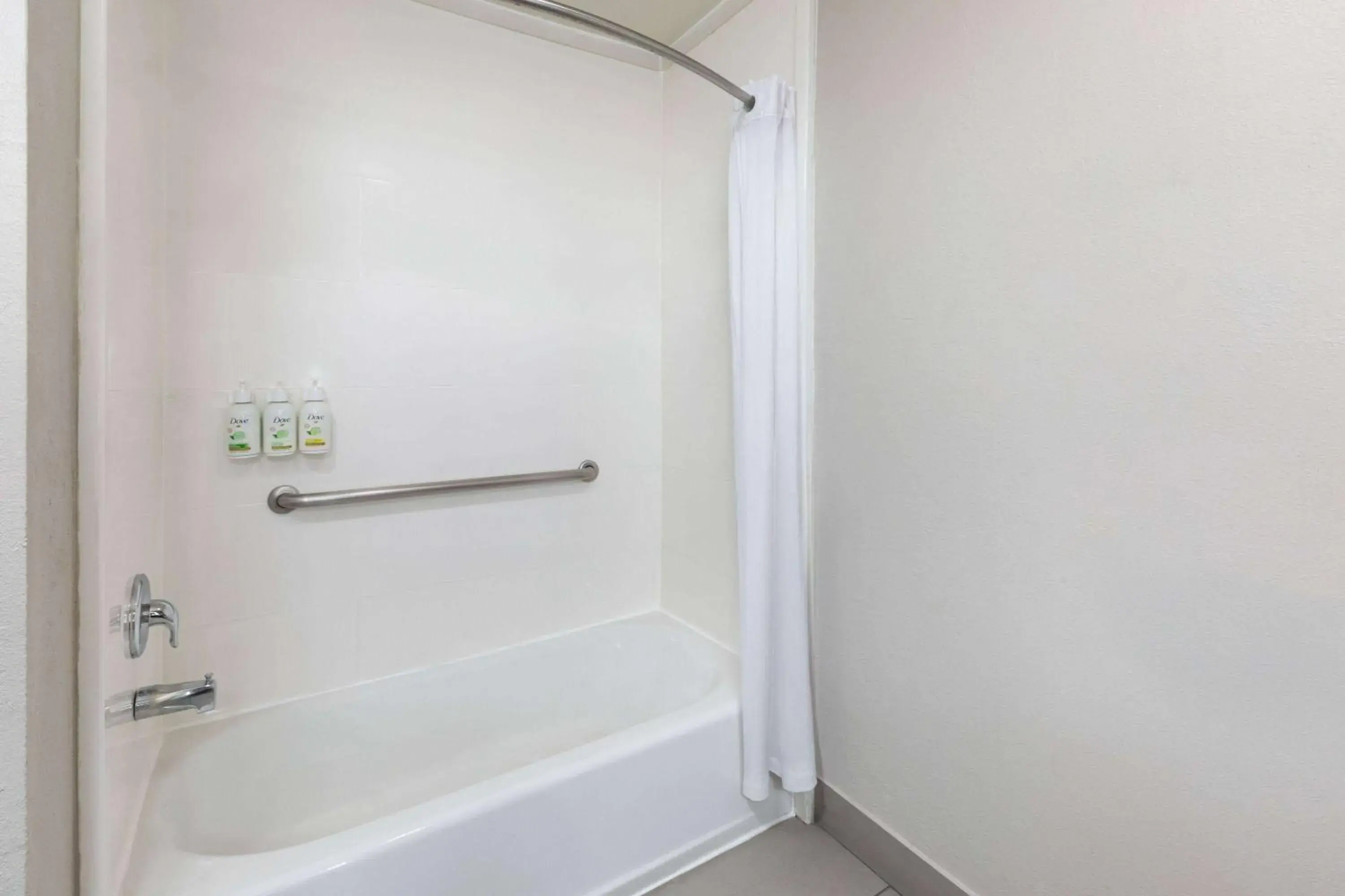 Queen Room with Two Queen Beds - Non-Smoking in La Quinta by Wyndham North Orem Queen Room with Two Queen Beds - Non-Smoking in La Quinta by Wyndham North Orem