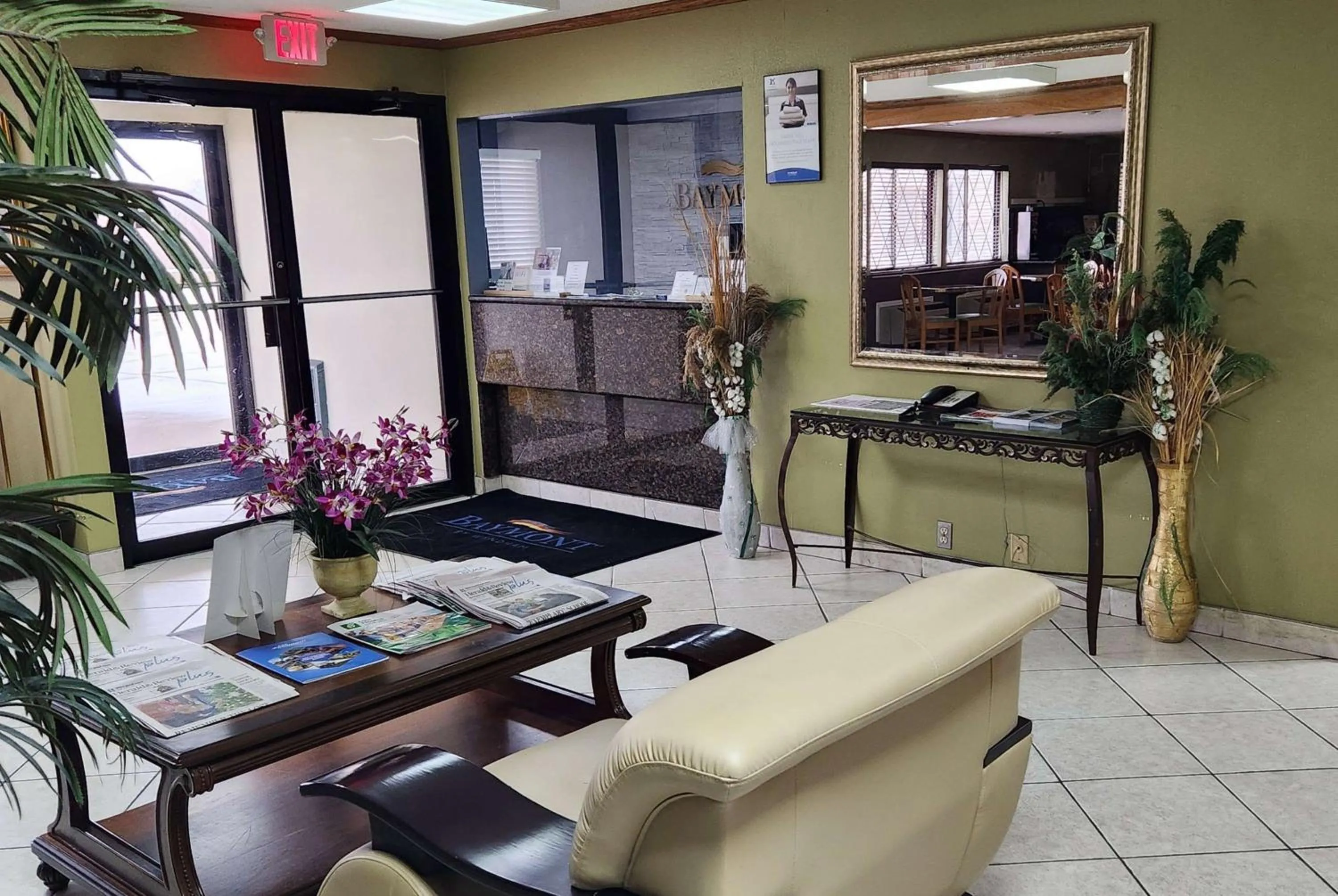 Lobby or reception in Baymont by Wyndham Decatur