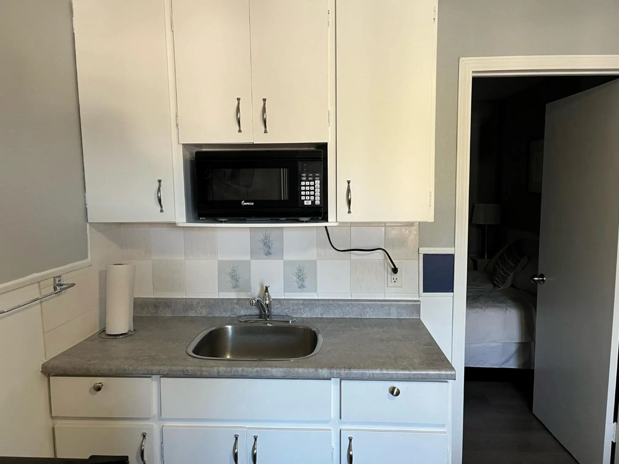 Kitchen or kitchenette in Celadon Lodge