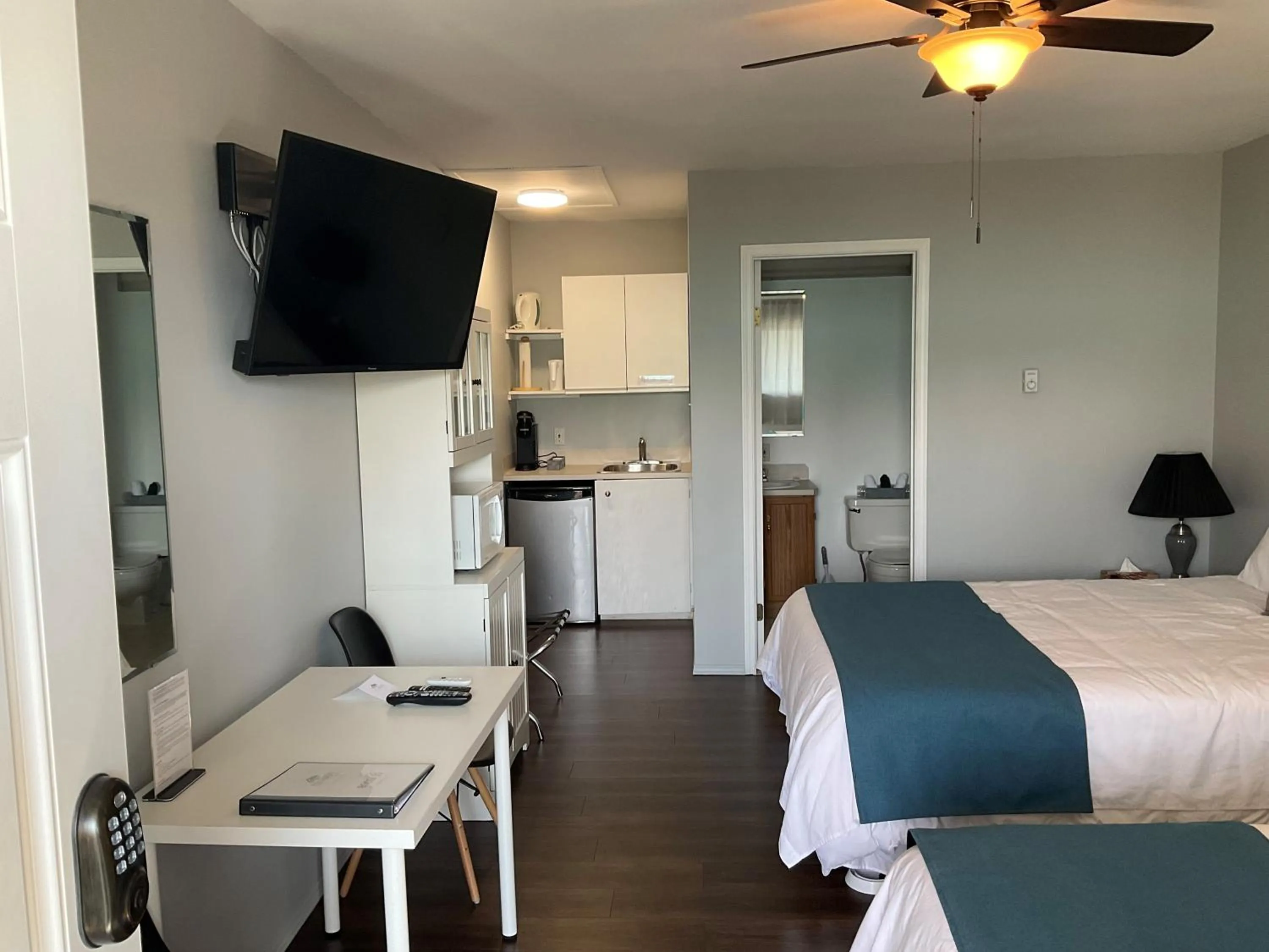 Bed in Celadon Lodge