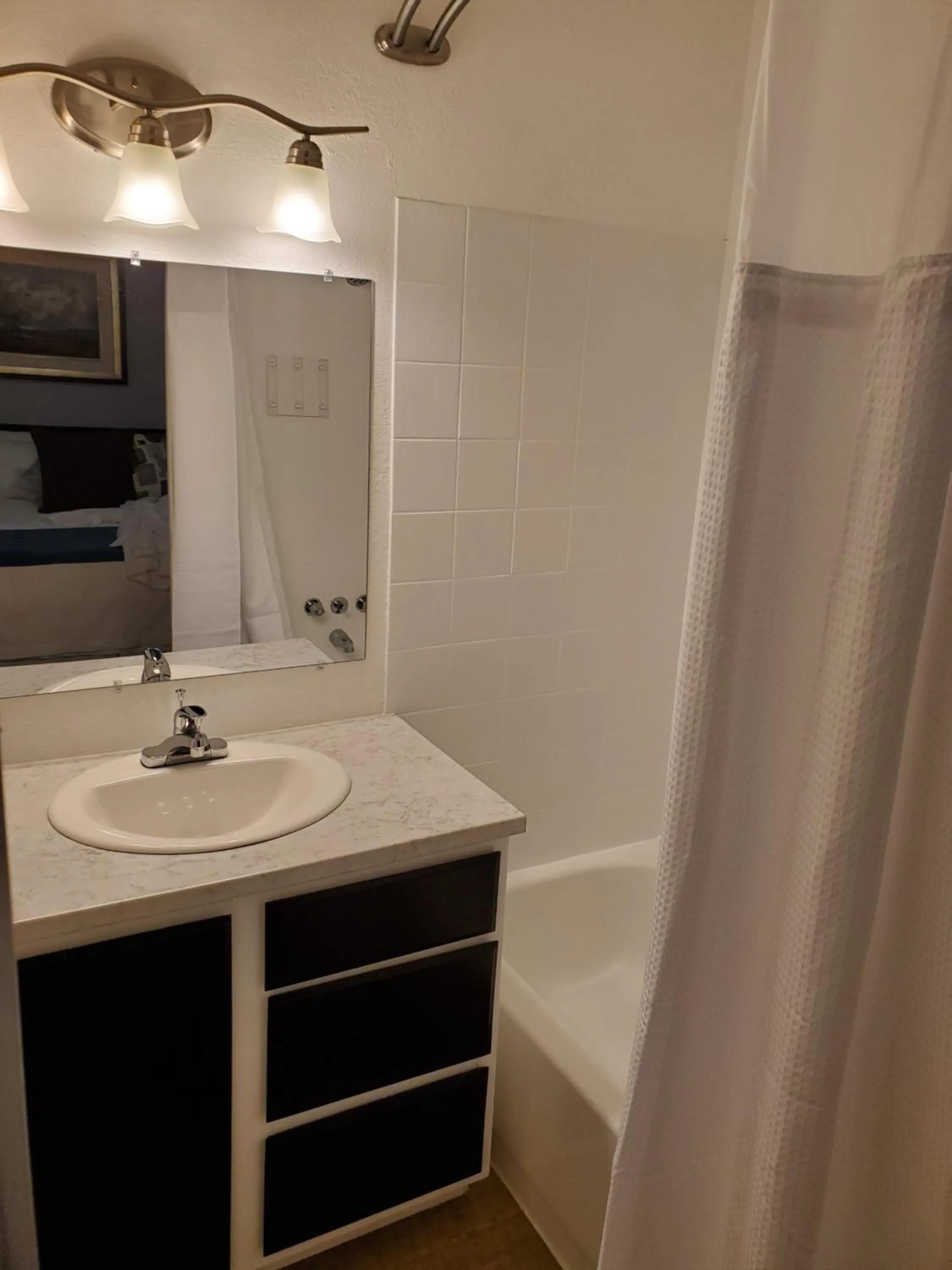 Bathroom in Celadon Lodge