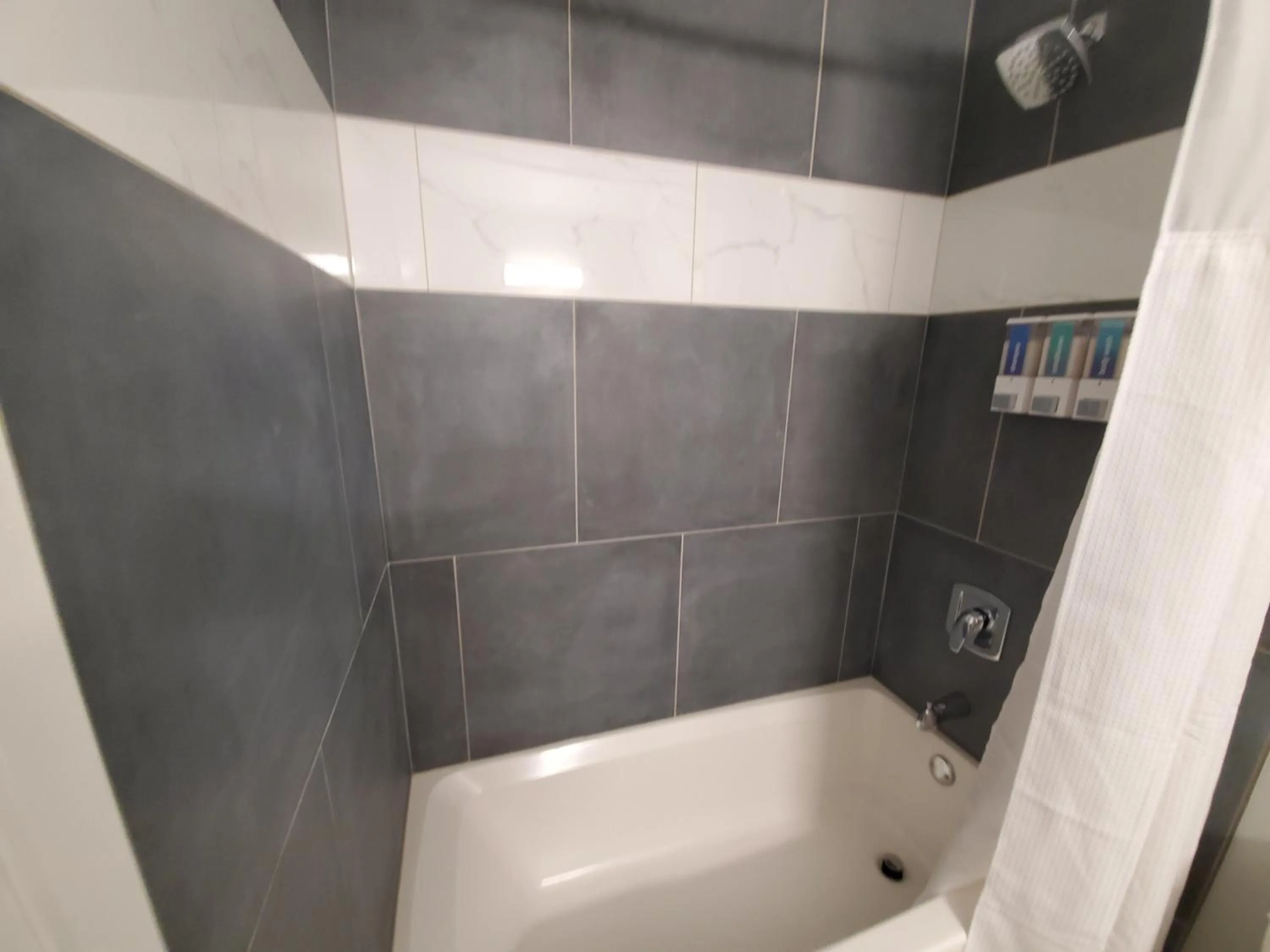 Bathroom in Celadon Lodge