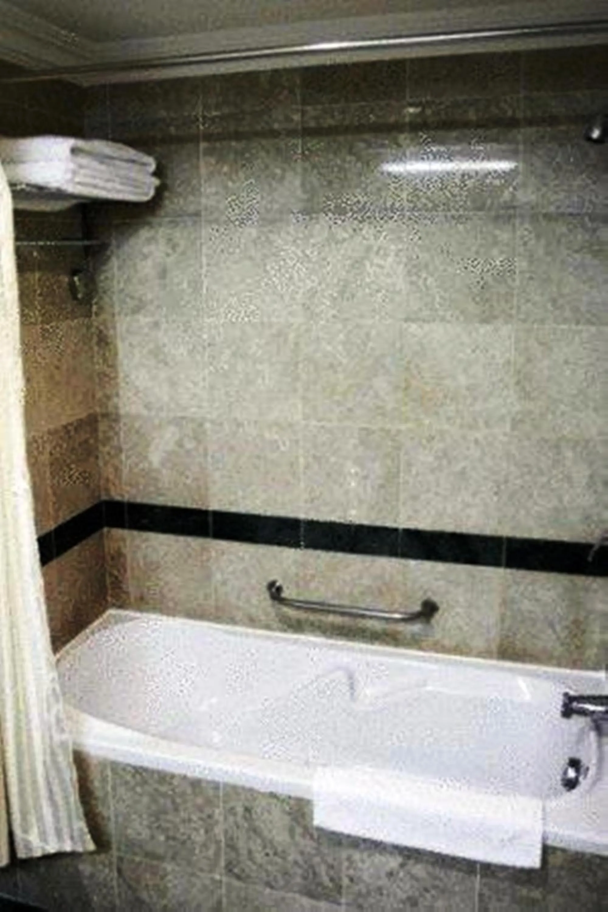 Shower in Mulia Hotel