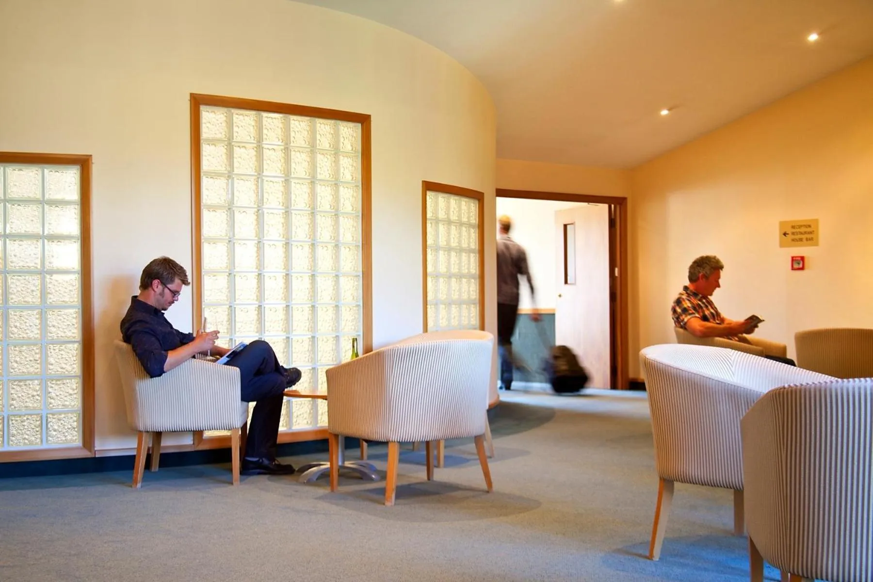 Seating area in Distinction Mackenzie Country Hotel