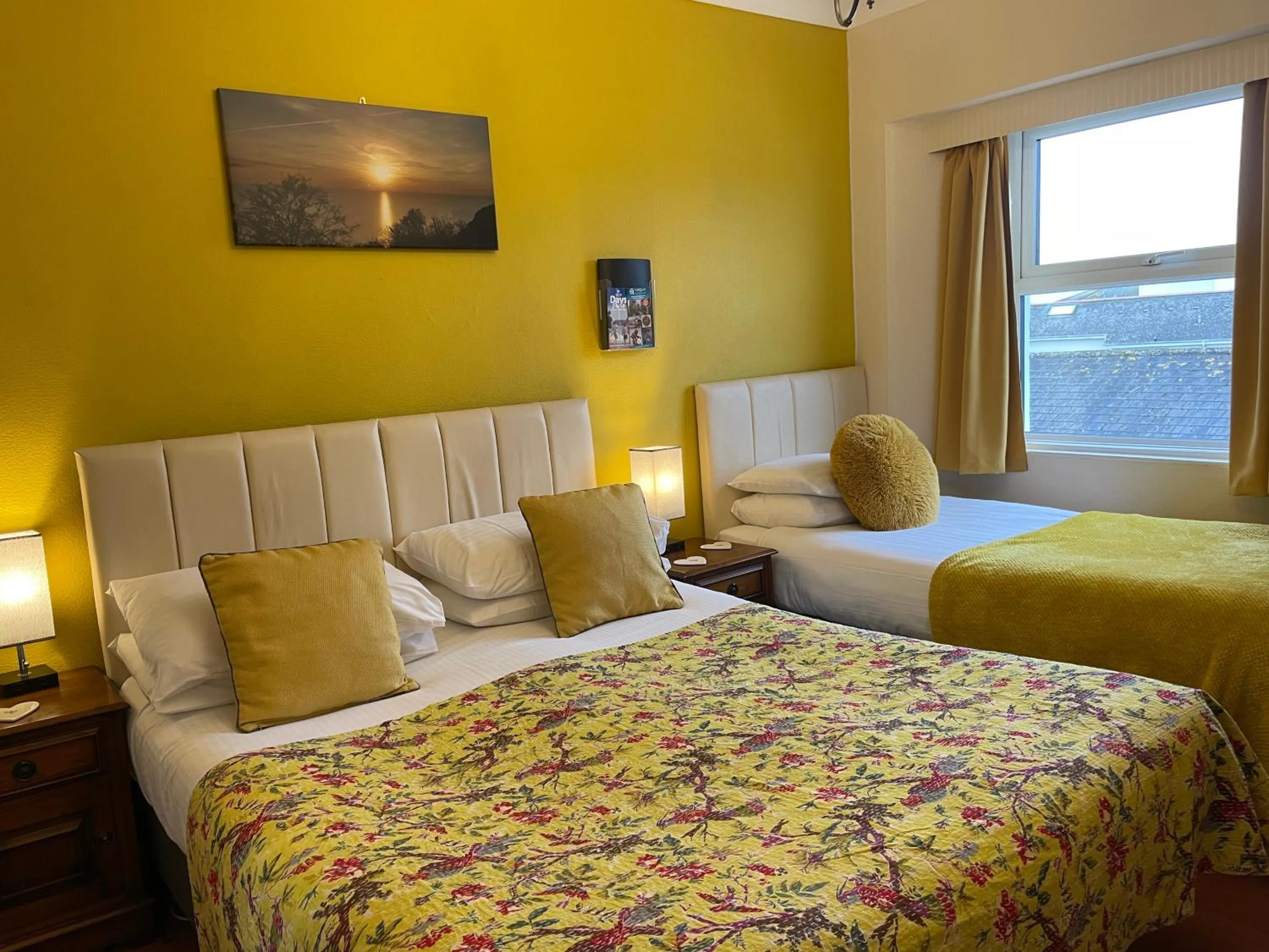 Bed in Babbacombe Palms