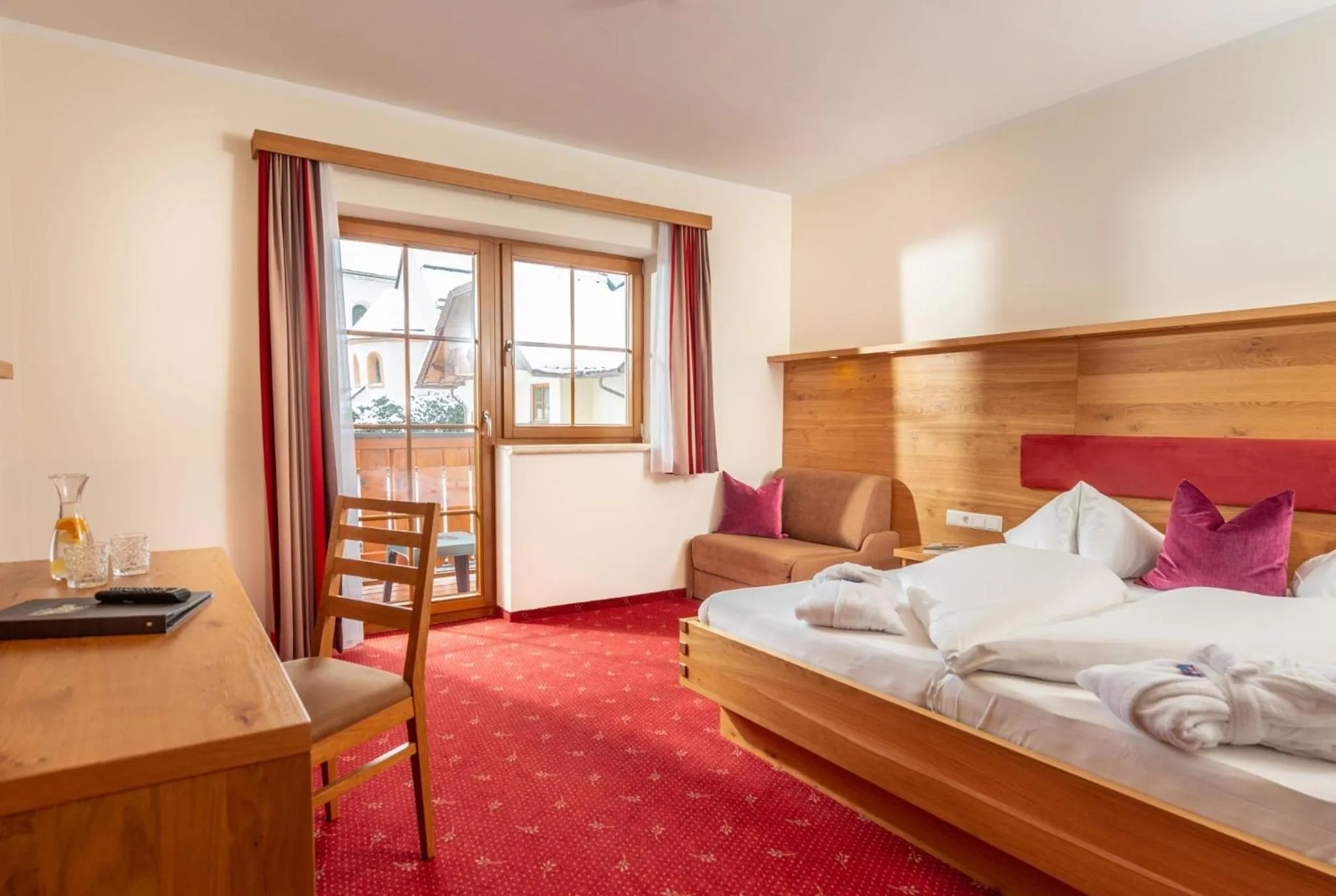 Photo of the whole room, Bed in Felsners Hotel & Restaurant