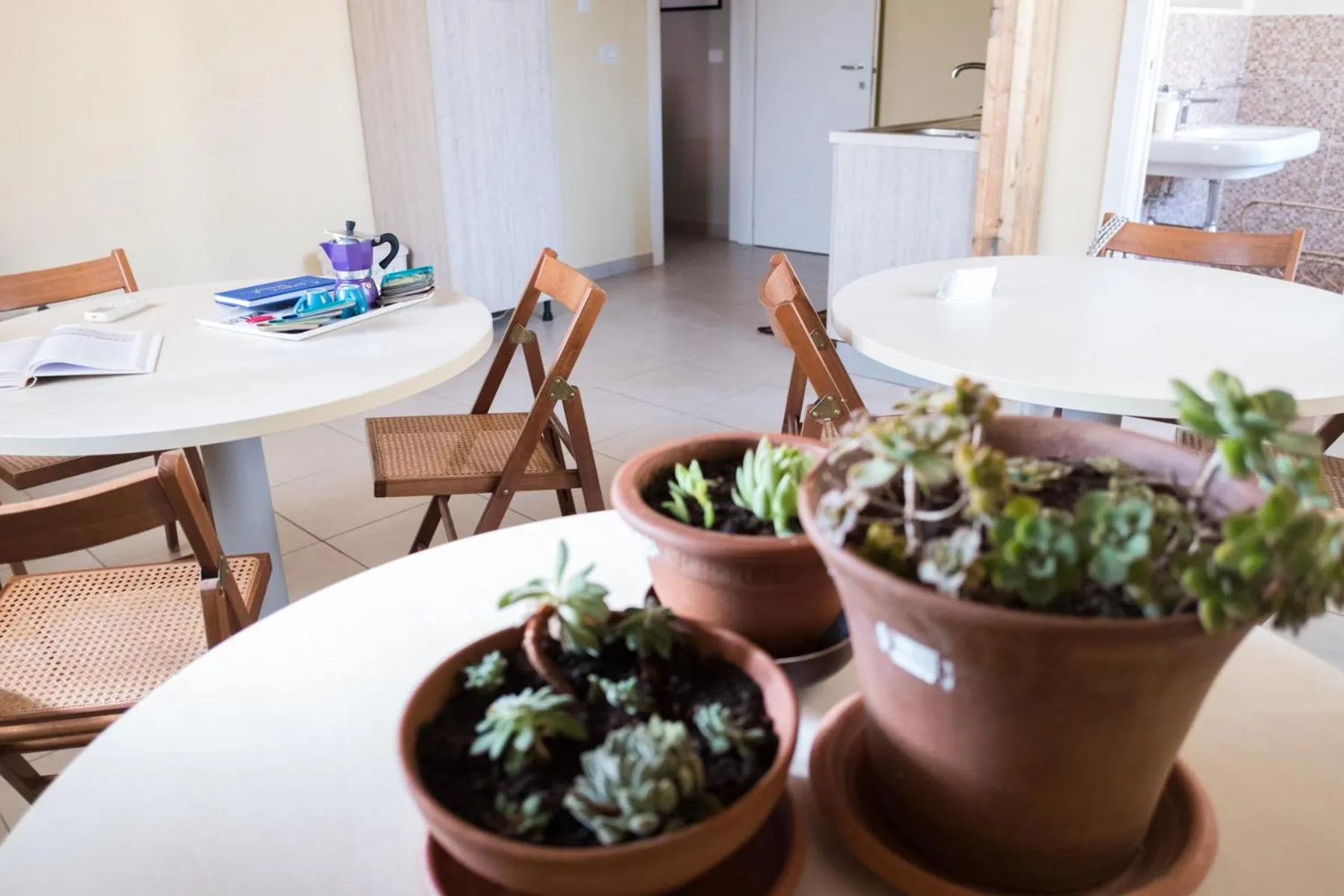 Communal kitchen in B&B Pinarina