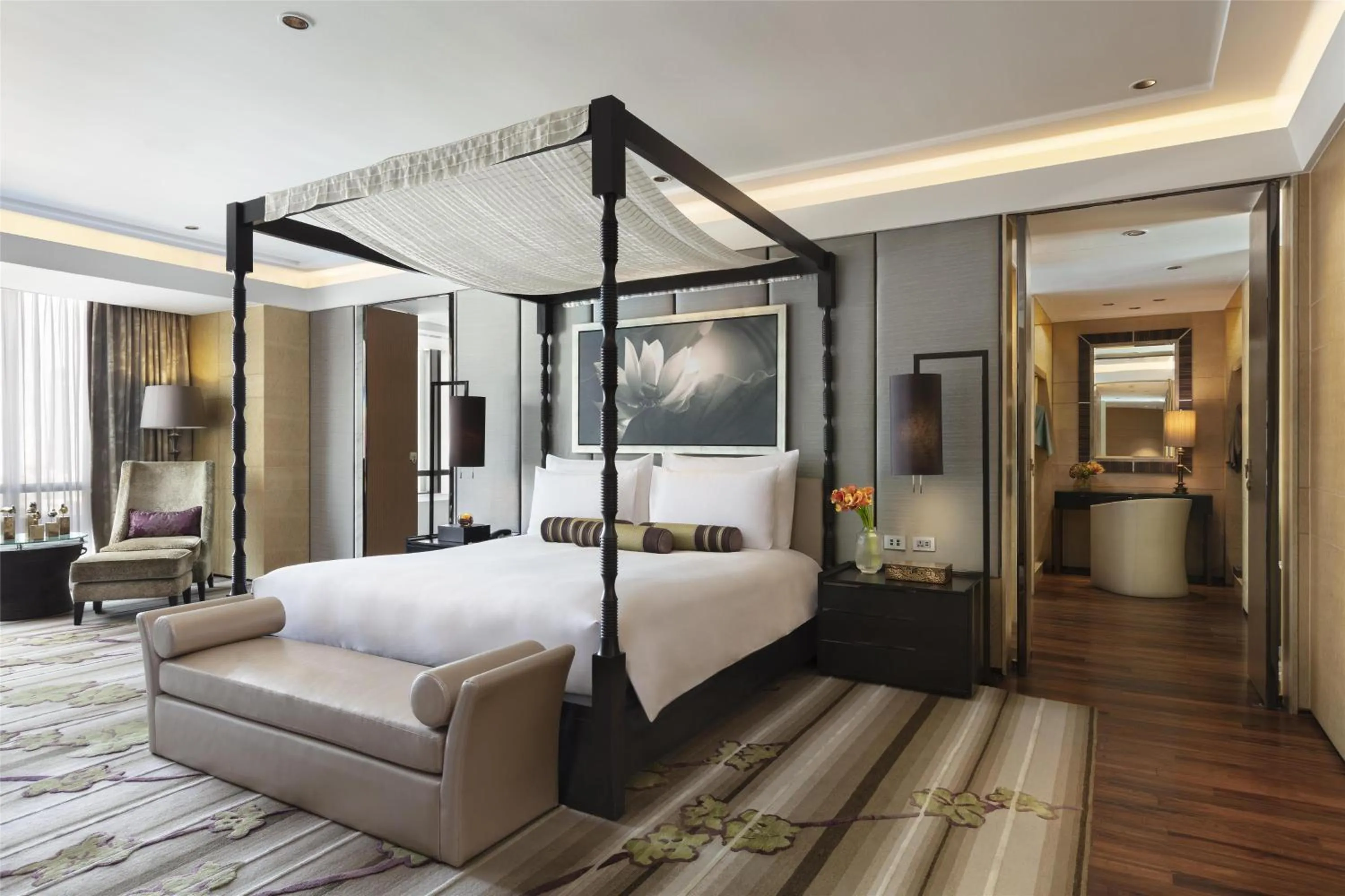 Bedroom, Bed in Siam Kempinski Hotel Bangkok