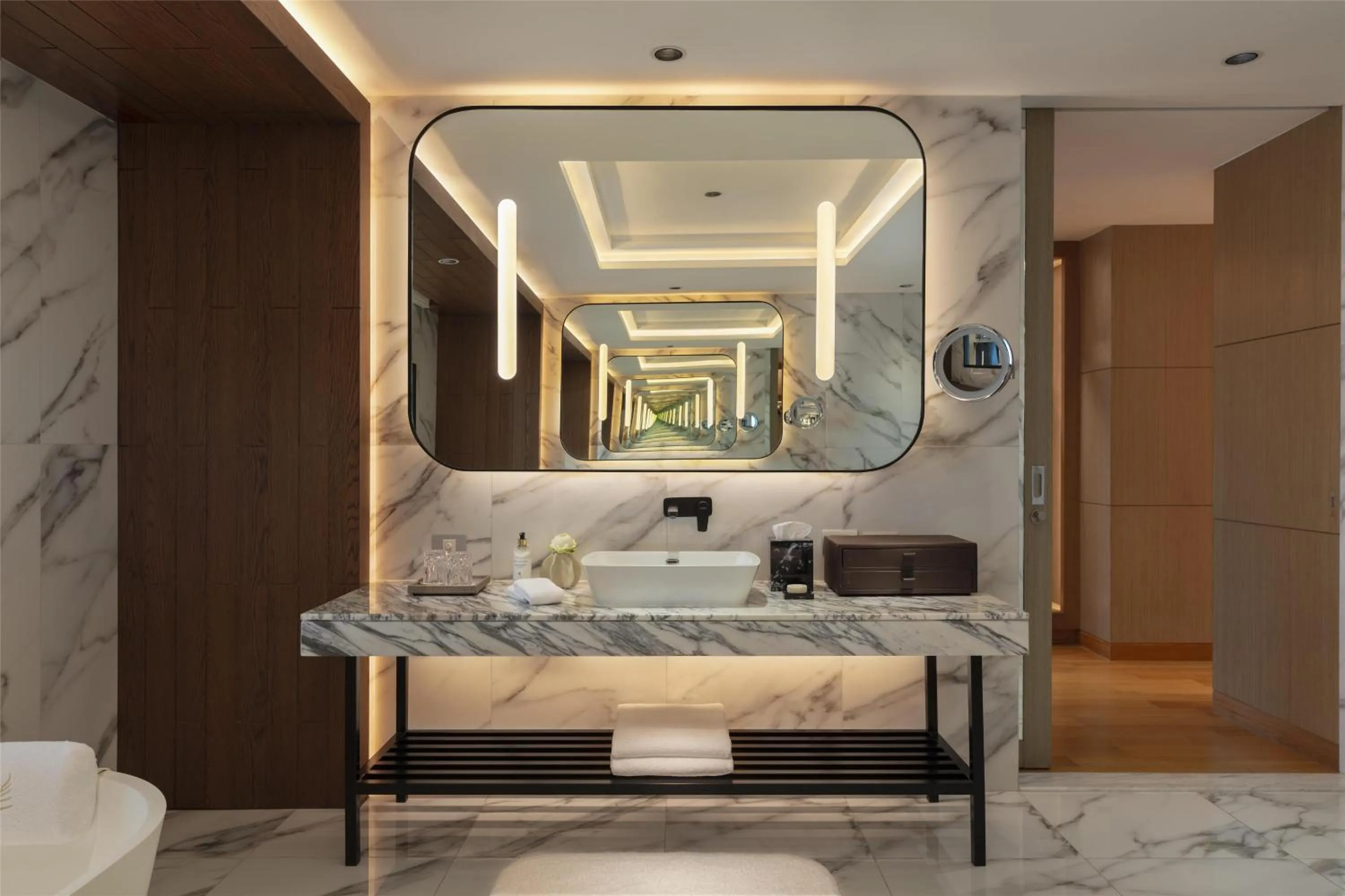 Photo of the whole room, Bed in Siam Kempinski Hotel Bangkok