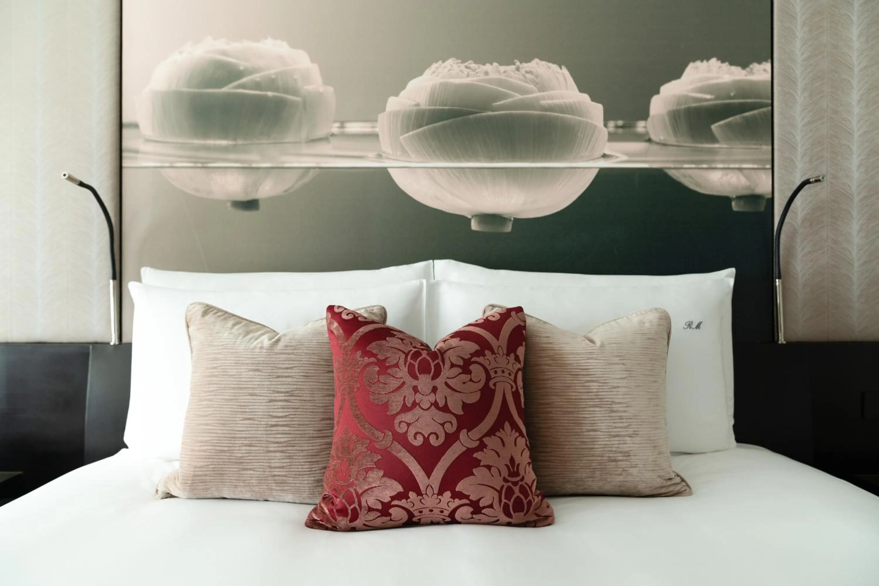 Bed in Siam Kempinski Hotel Bangkok