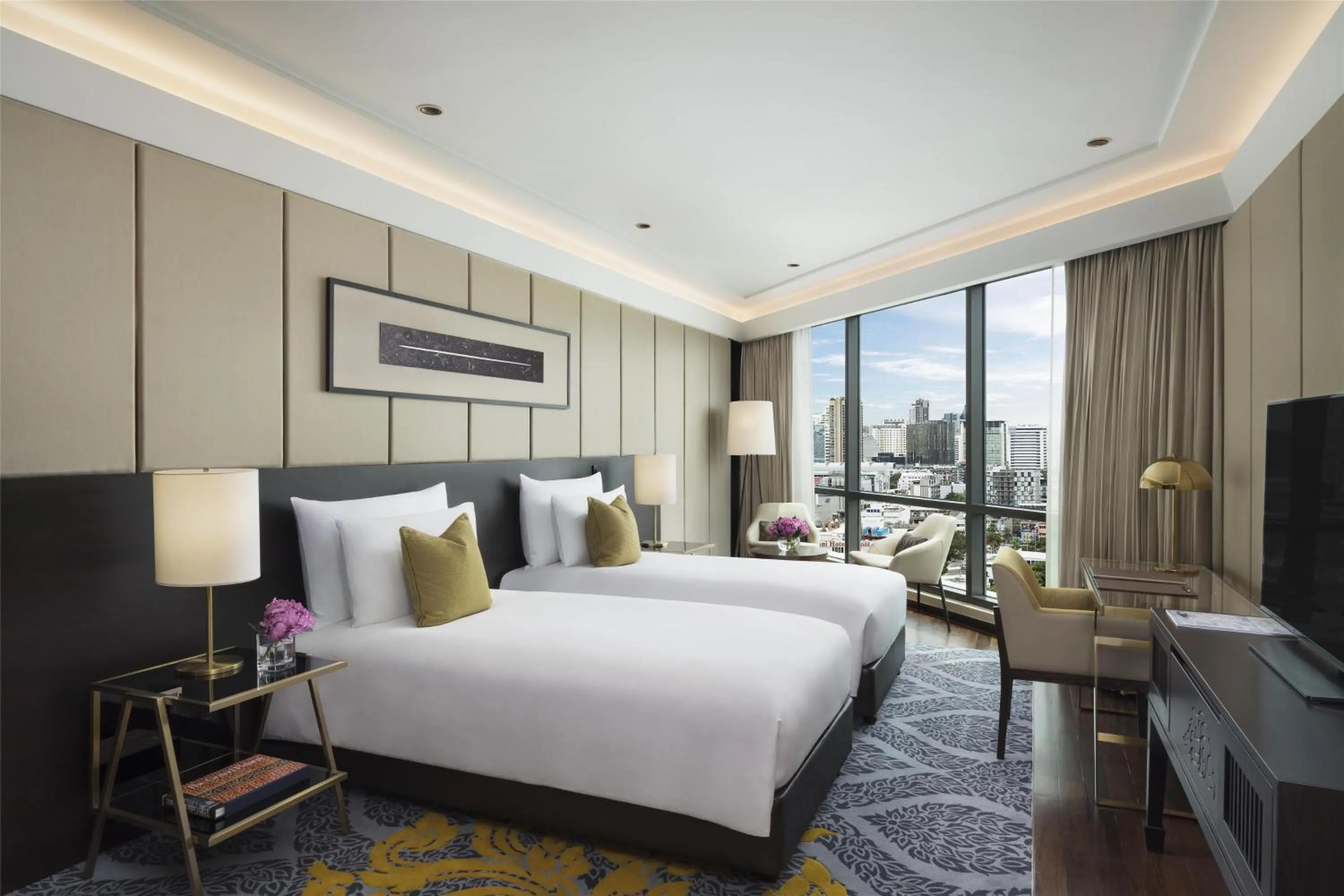 Photo of the whole room, Bed in Siam Kempinski Hotel Bangkok