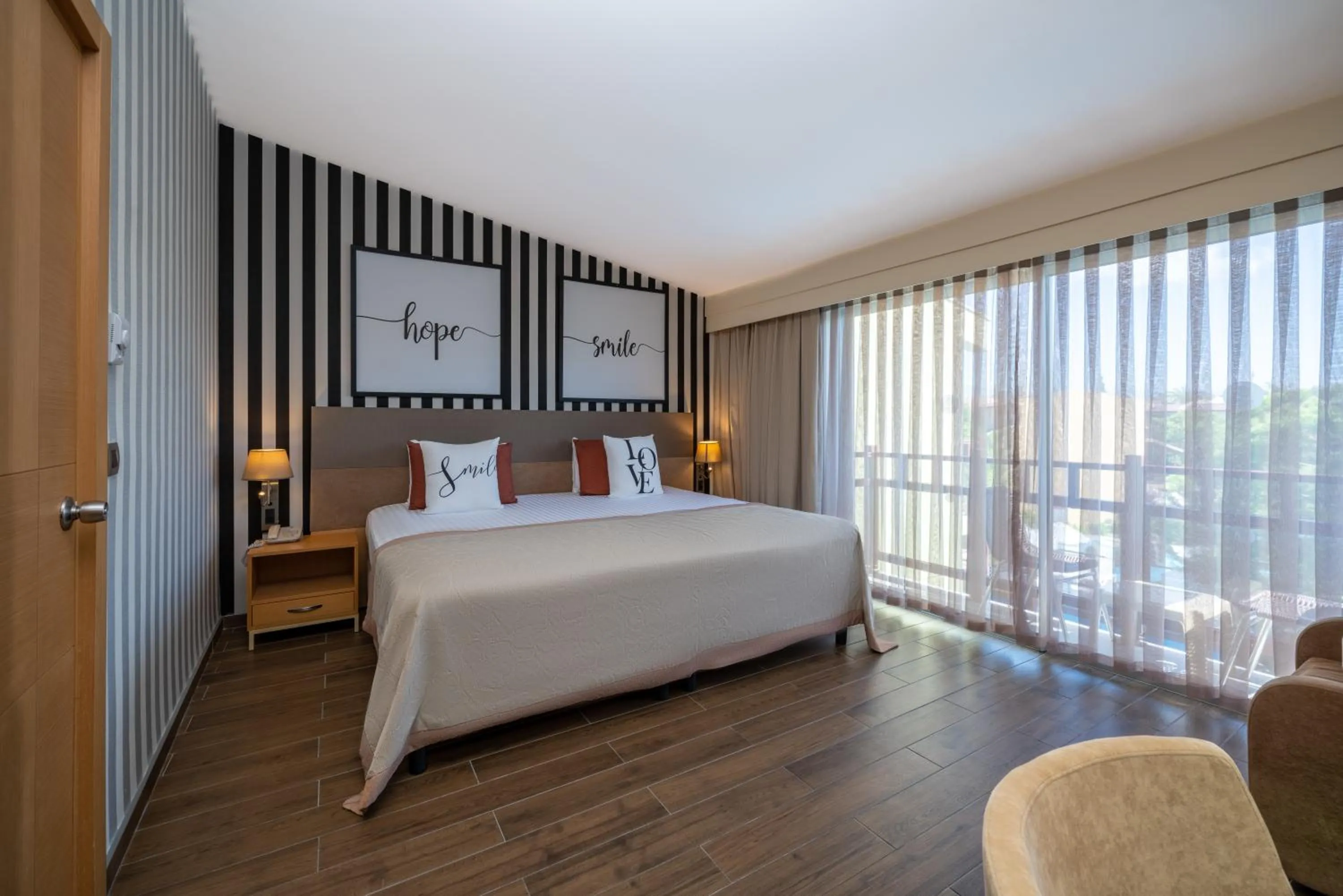 Bedroom, Bed in Selectum Family Resort Side