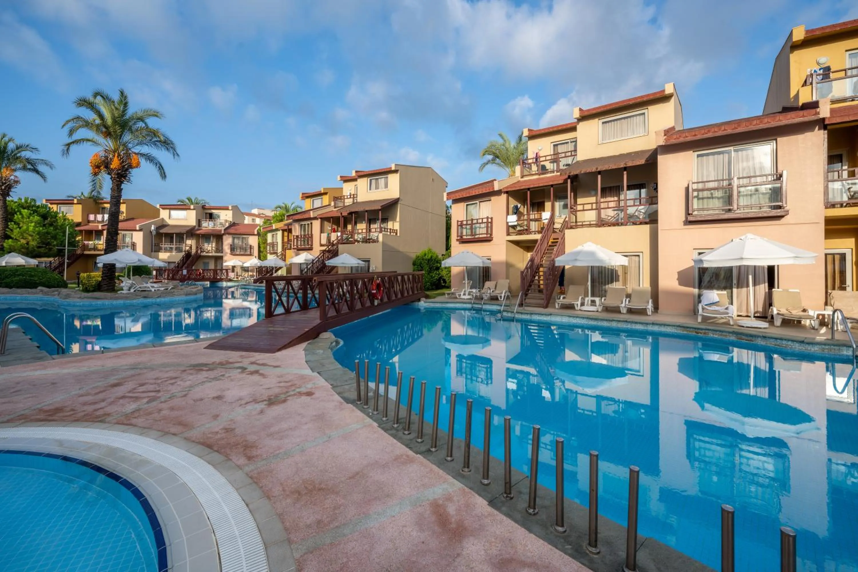 Property building in Selectum Family Resort Side