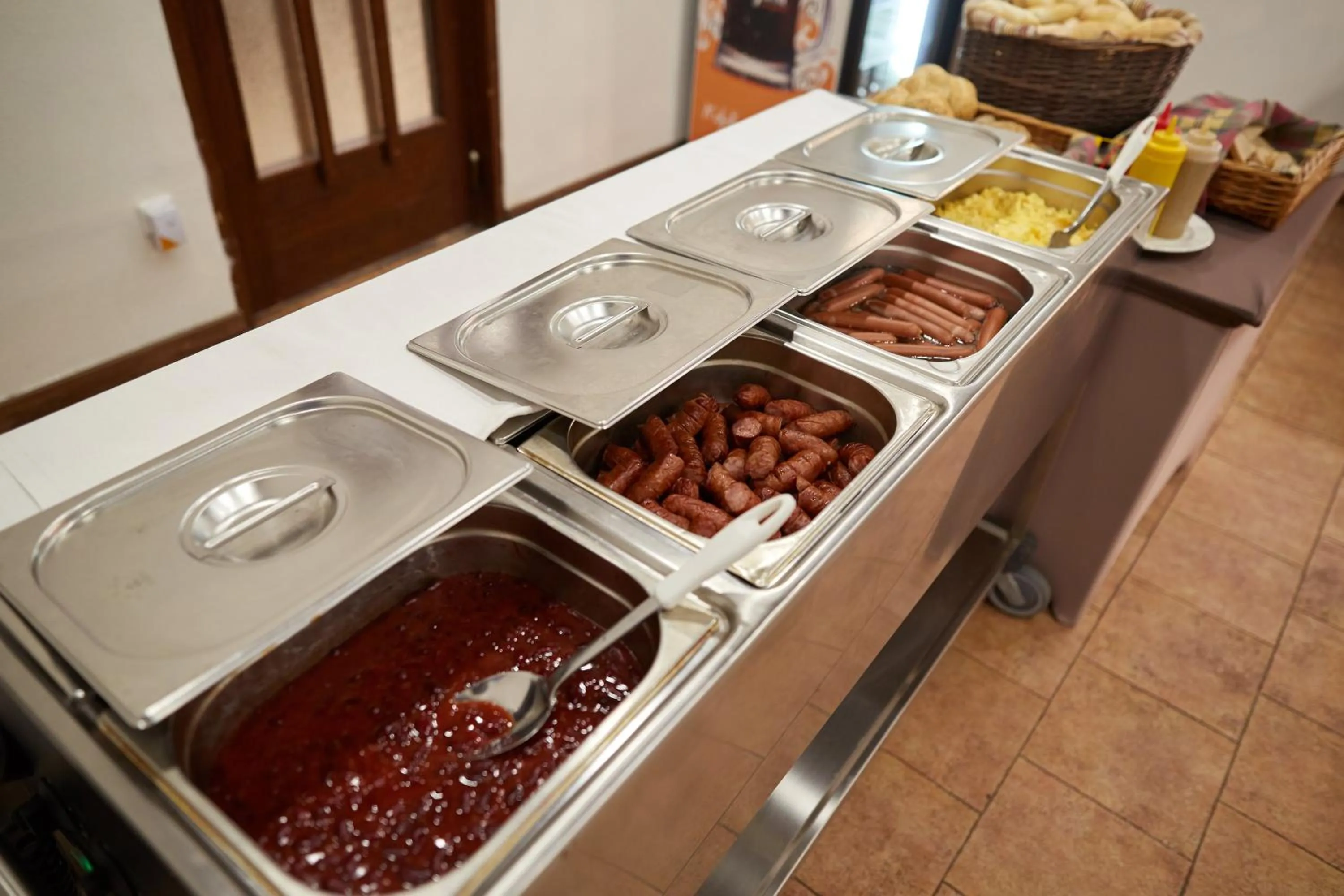 Buffet breakfast in Hotel Červenohorské sedlo