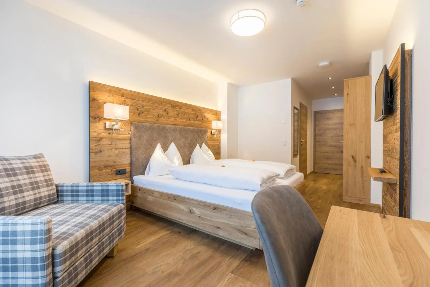 Bed in OFENTÜRL alpine living