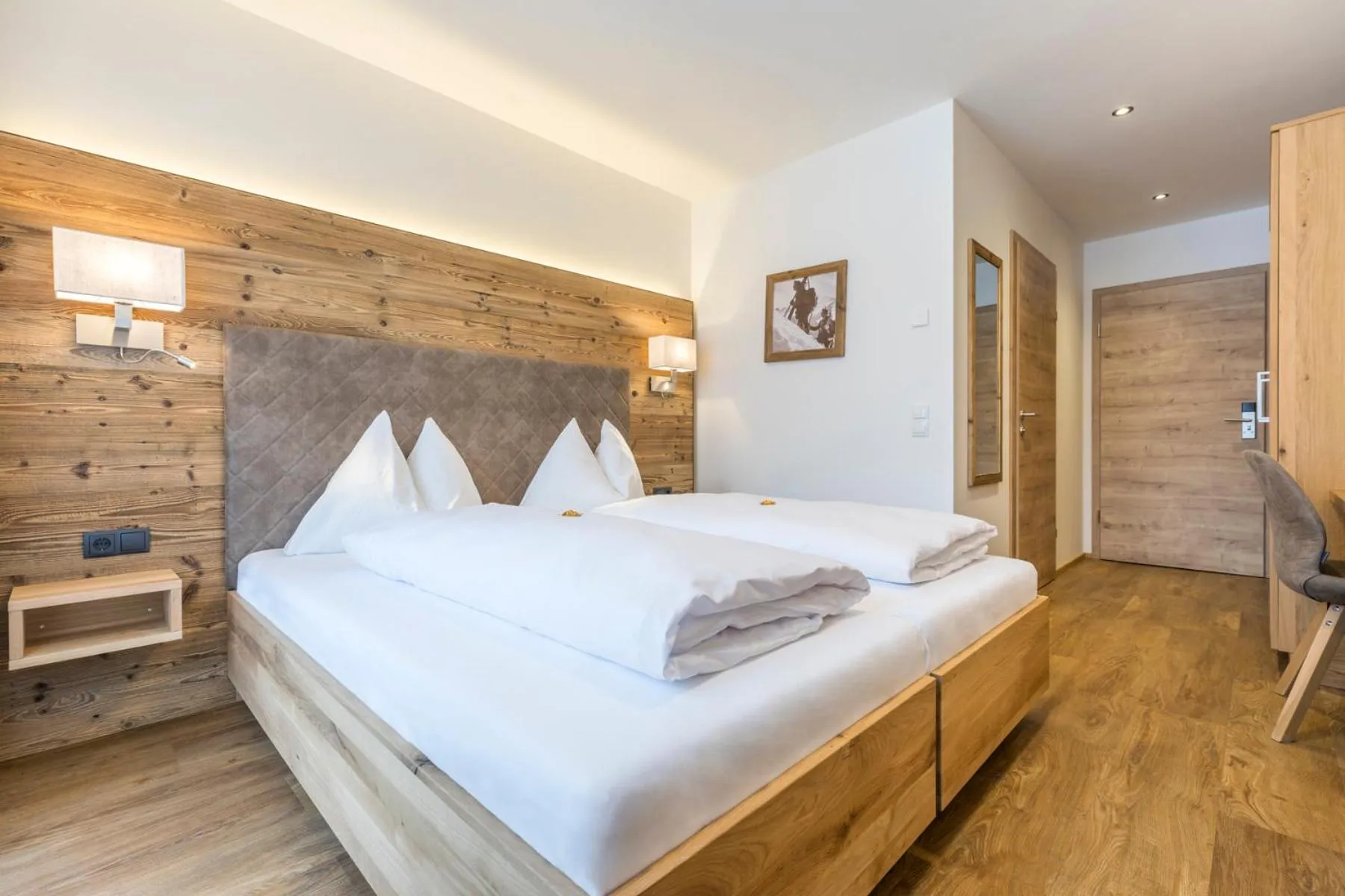 Bed in OFENTÜRL alpine living