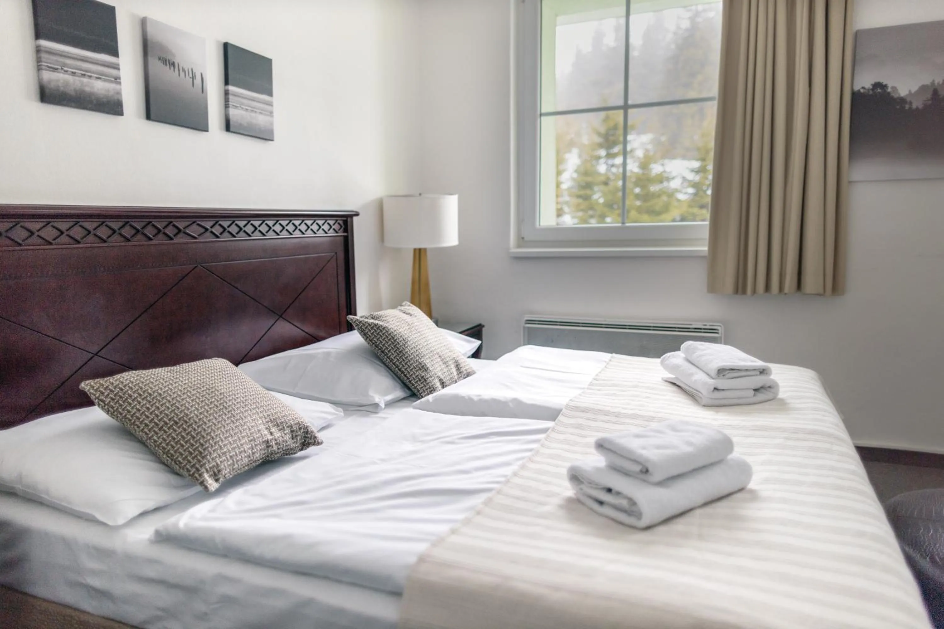 Bedroom, Bed in Hotel Petrovy kameny