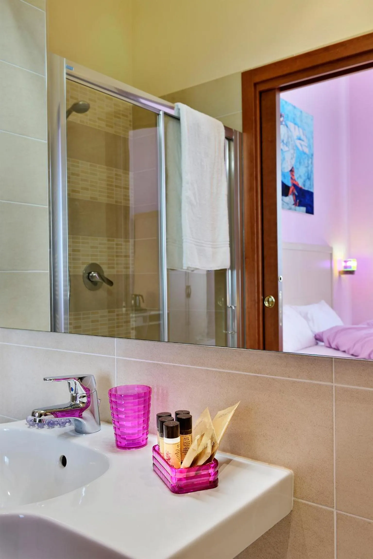 Bathroom in SmArt Hotel Bartolini