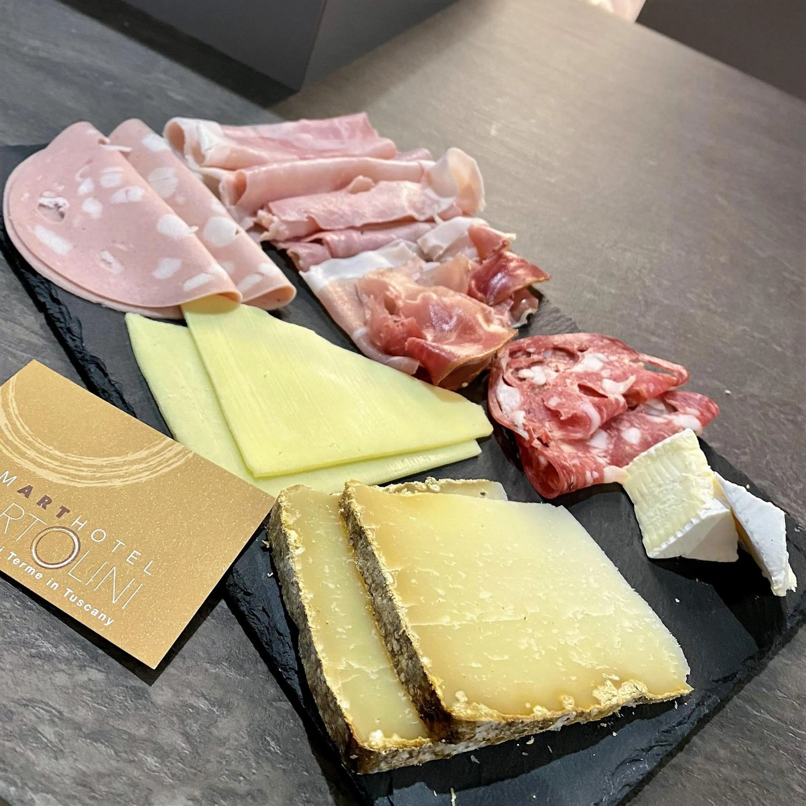 Breakfast in SmArt Hotel Bartolini