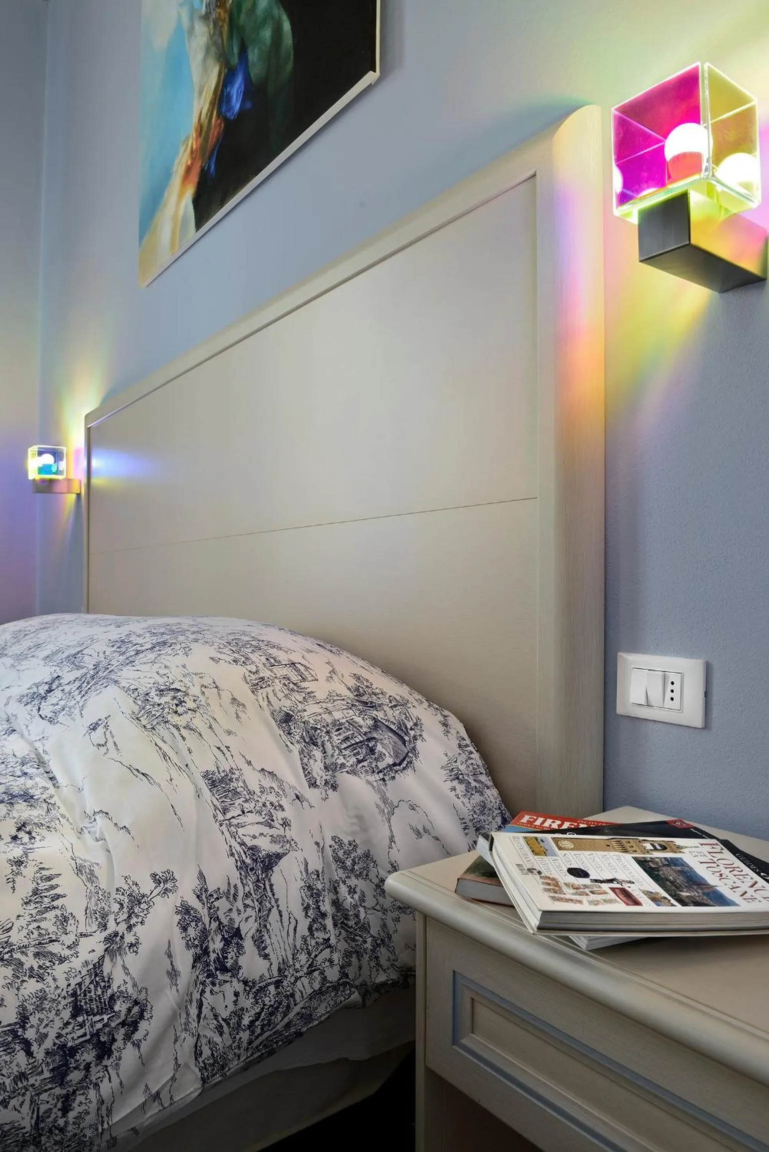 Decorative detail, Bed in SmArt Hotel Bartolini