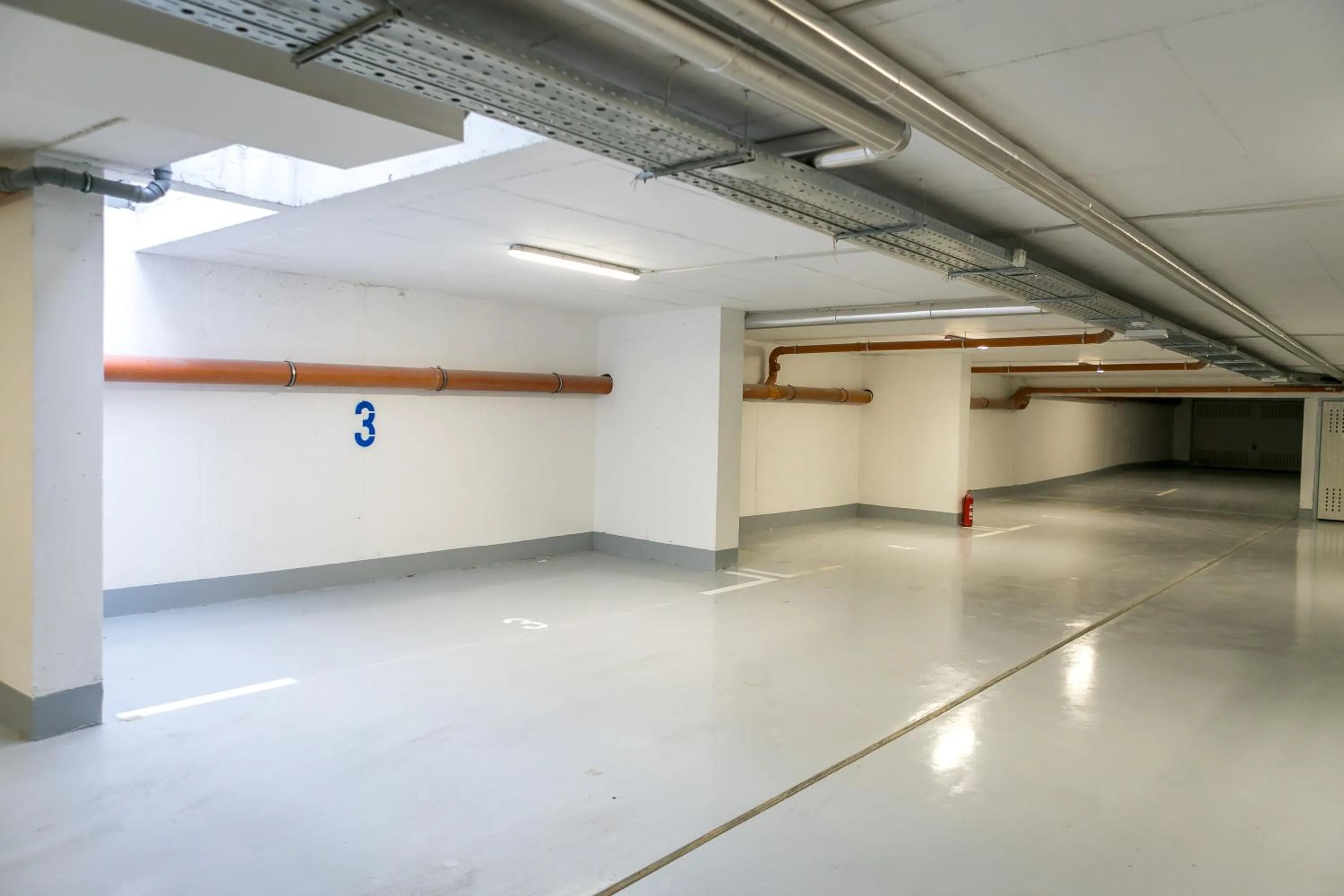 Area and facilities in Modern Two-Bedroom Apartment, Free Garage Parking