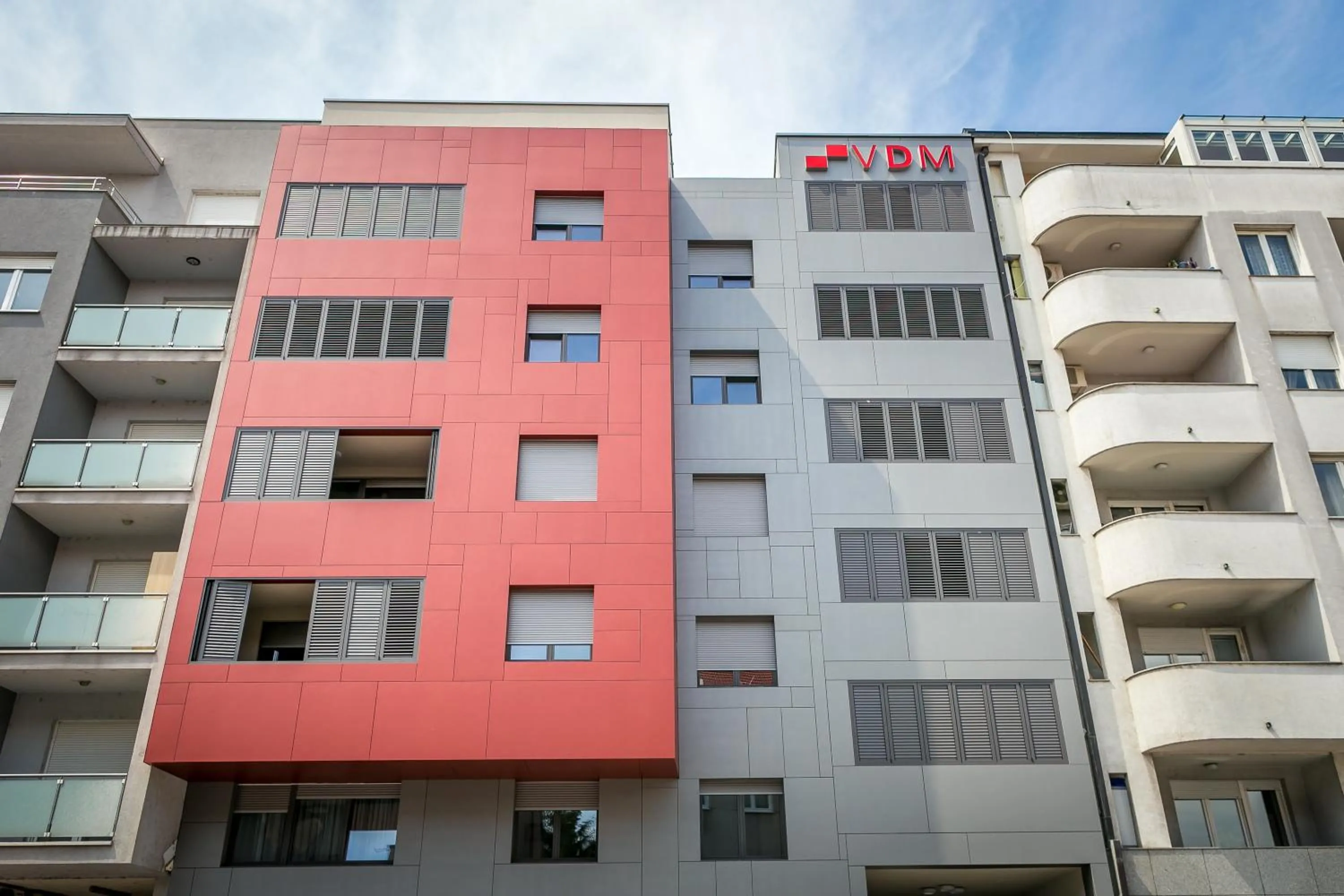 Facade/entrance in Modern Two-Bedroom Apartment, Free Garage Parking