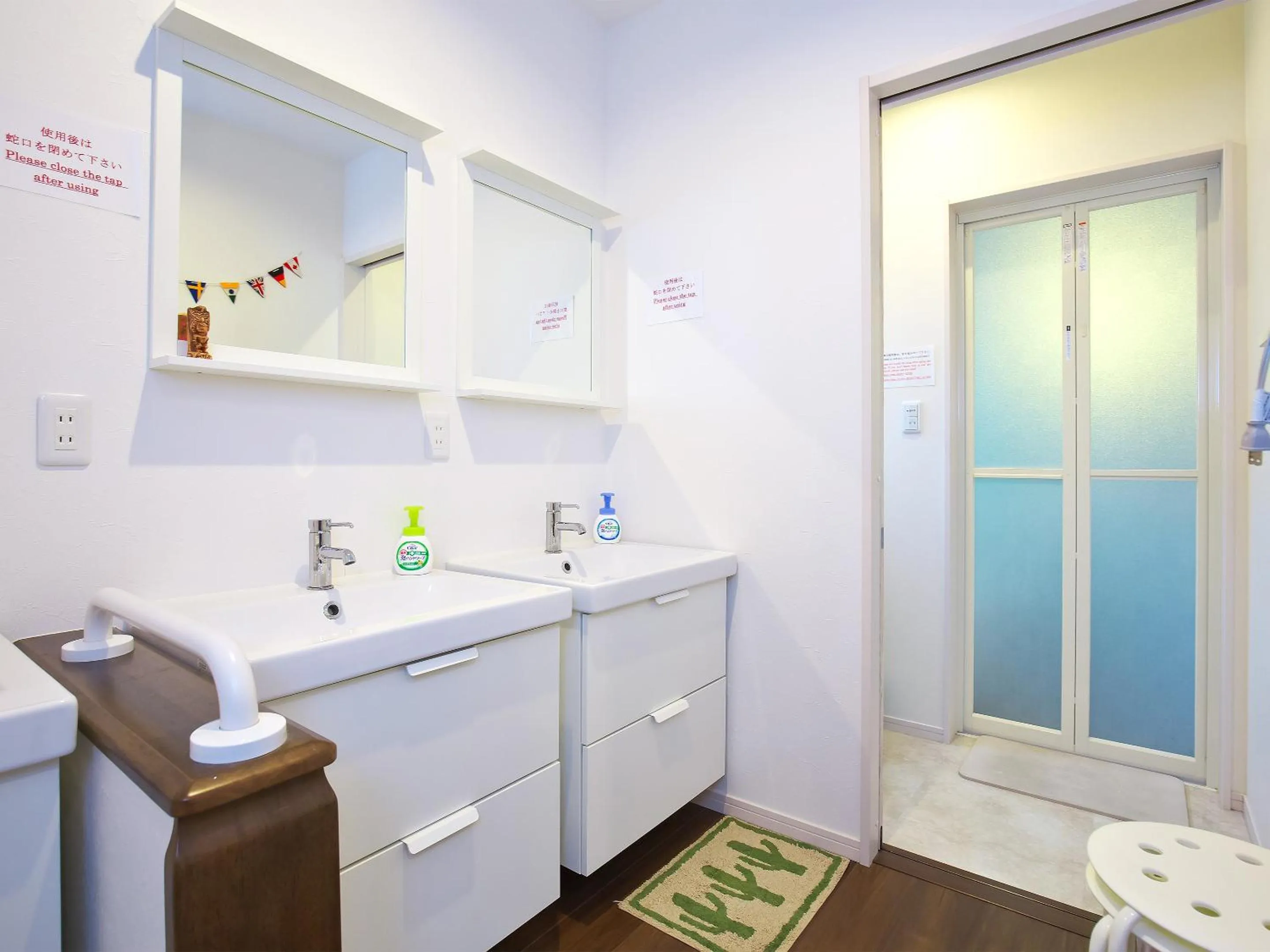 Bathroom in Shironoshita Guesthouse