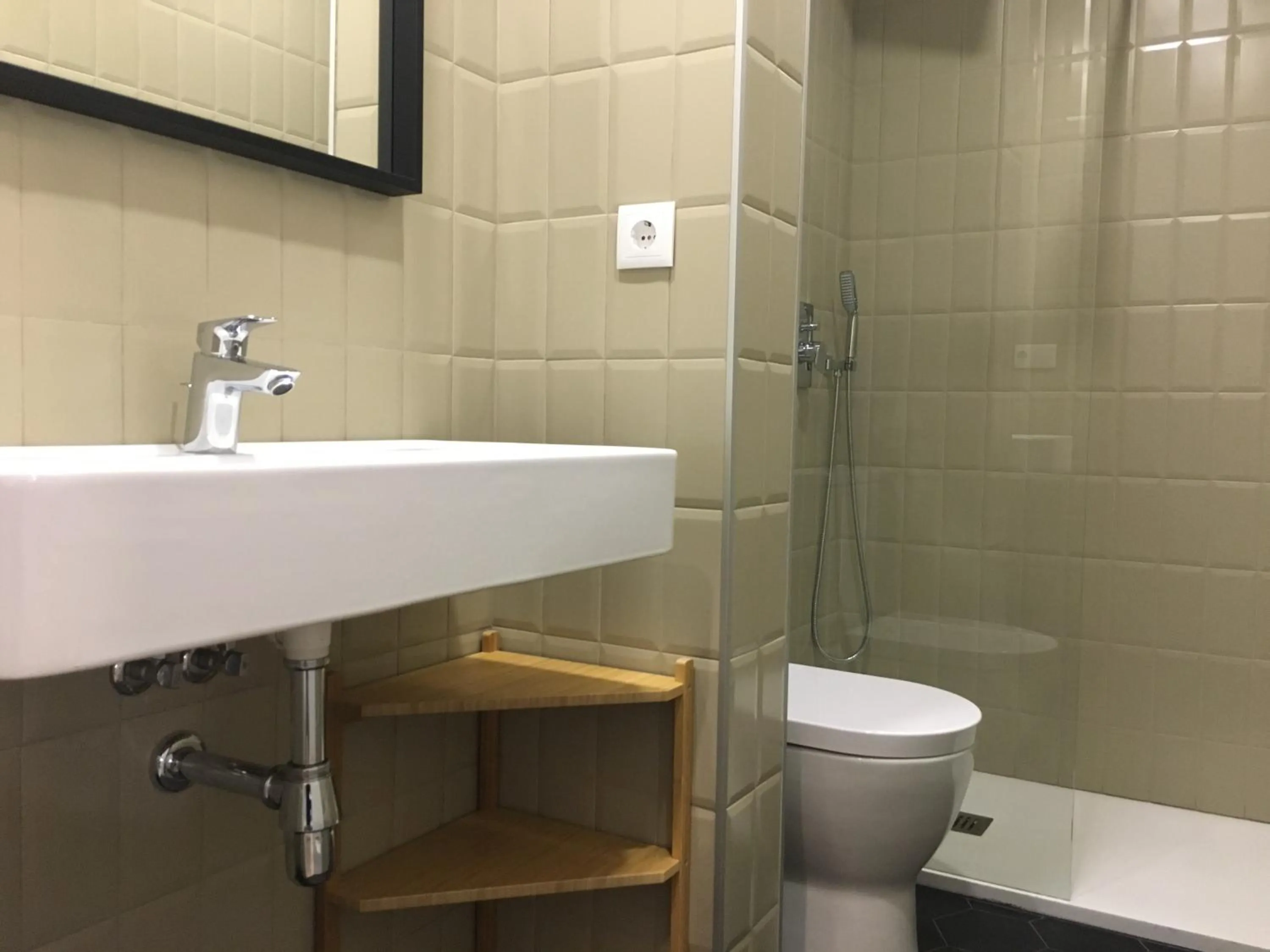 Shower in MD Design Hotel - Portal del Real