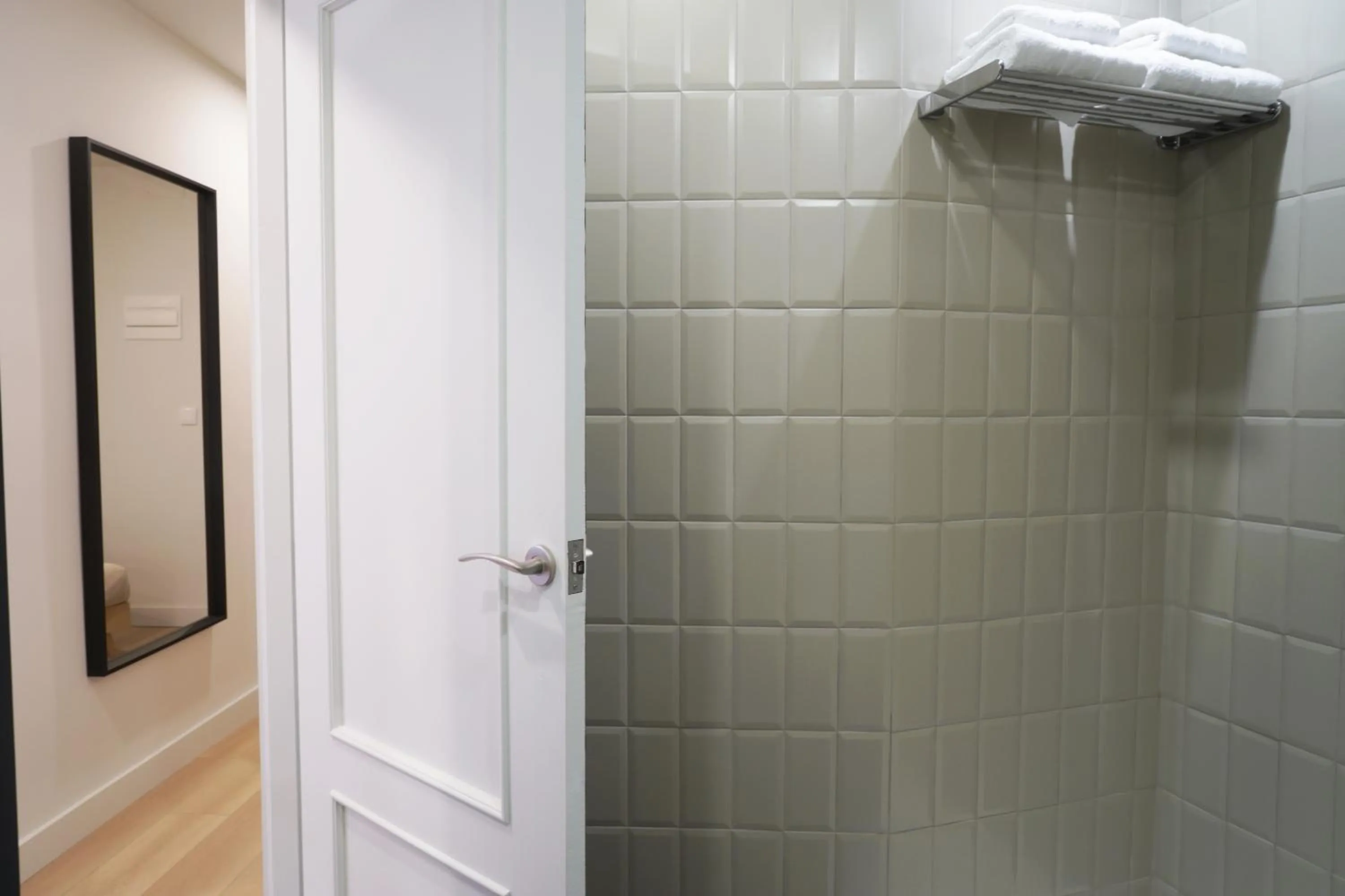 Shower in MD Design Hotel - Portal del Real