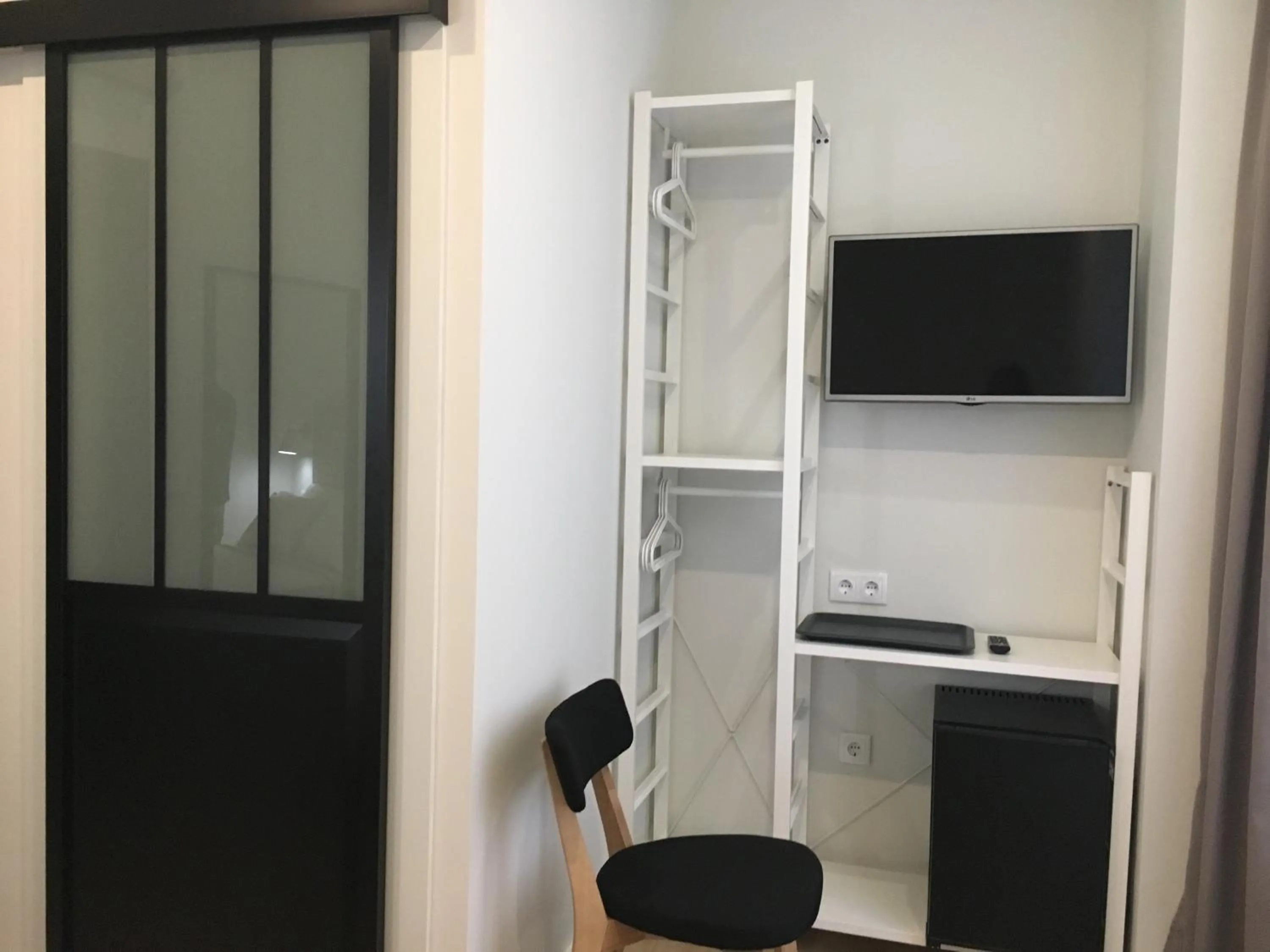 TV and multimedia in MD Design Hotel - Portal del Real