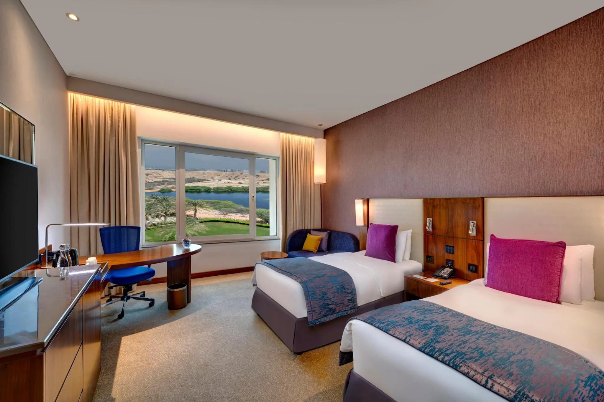 Photo of the whole room, Bed in Crowne Plaza Muscat OCEC by IHG