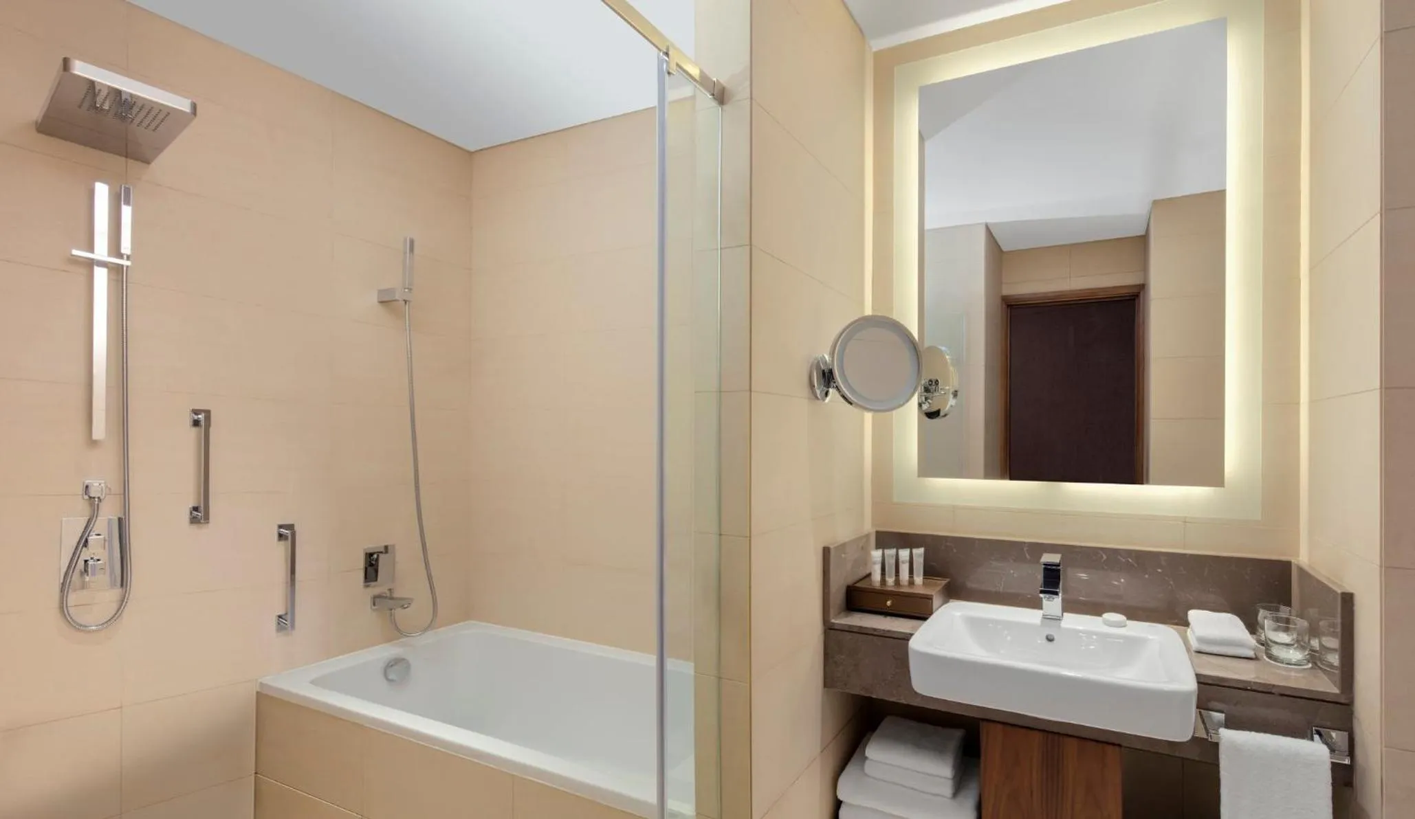 Bathroom in Crowne Plaza Muscat OCEC by IHG