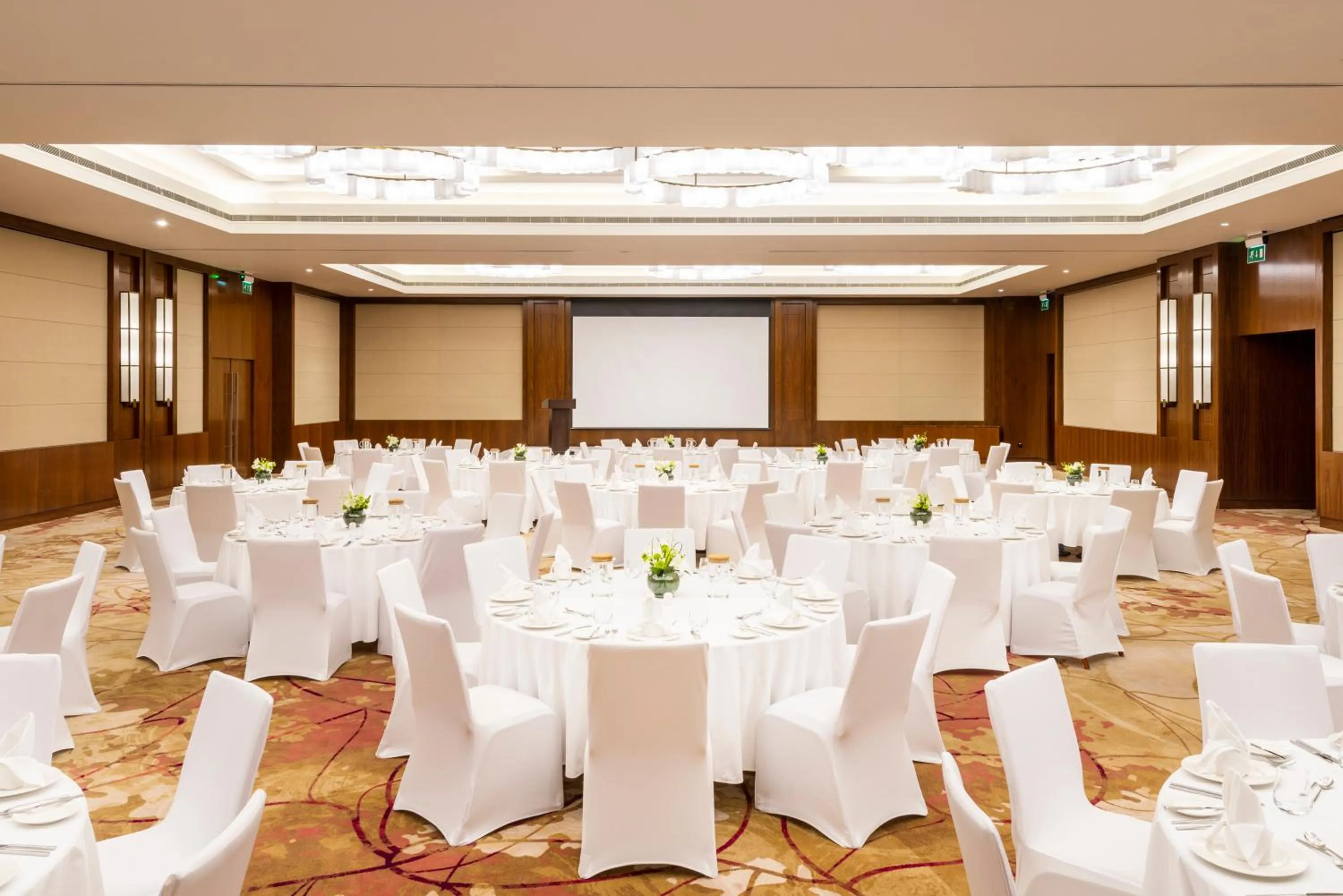 Banquet/Function facilities in Crowne Plaza Muscat OCEC by IHG