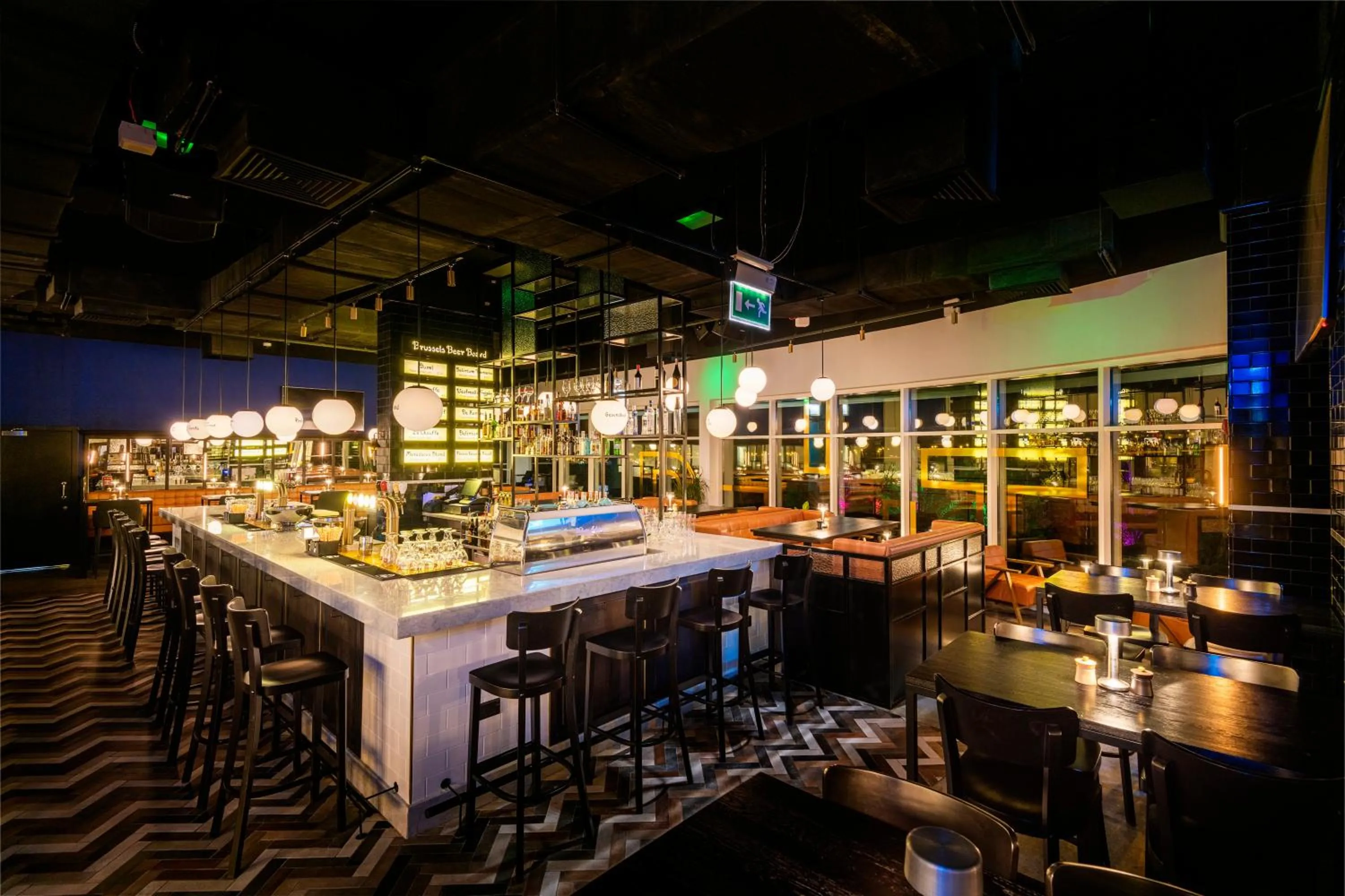 Restaurant/places to eat in Crowne Plaza Muscat OCEC by IHG