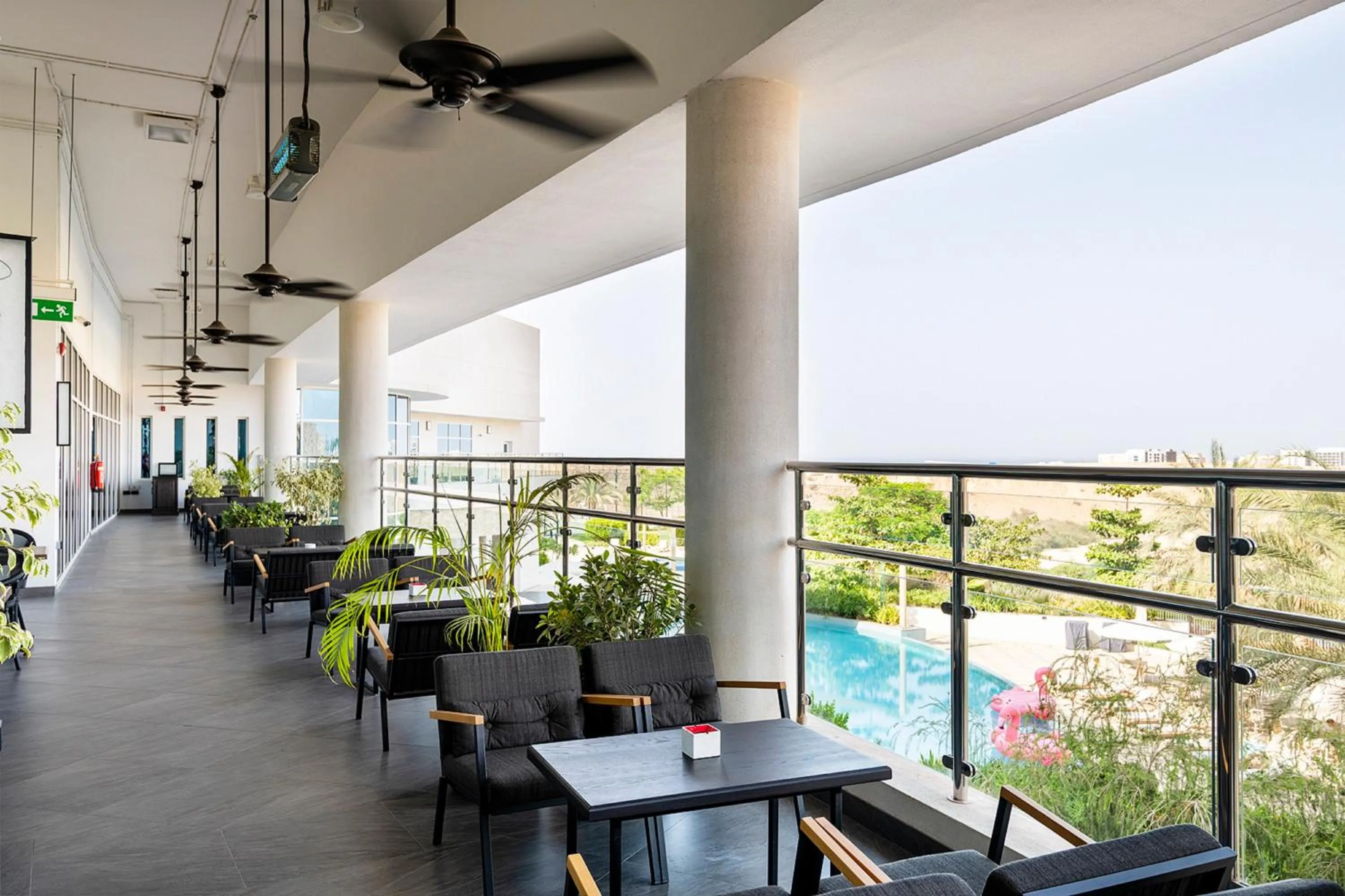 Restaurant/places to eat in Crowne Plaza Muscat OCEC by IHG