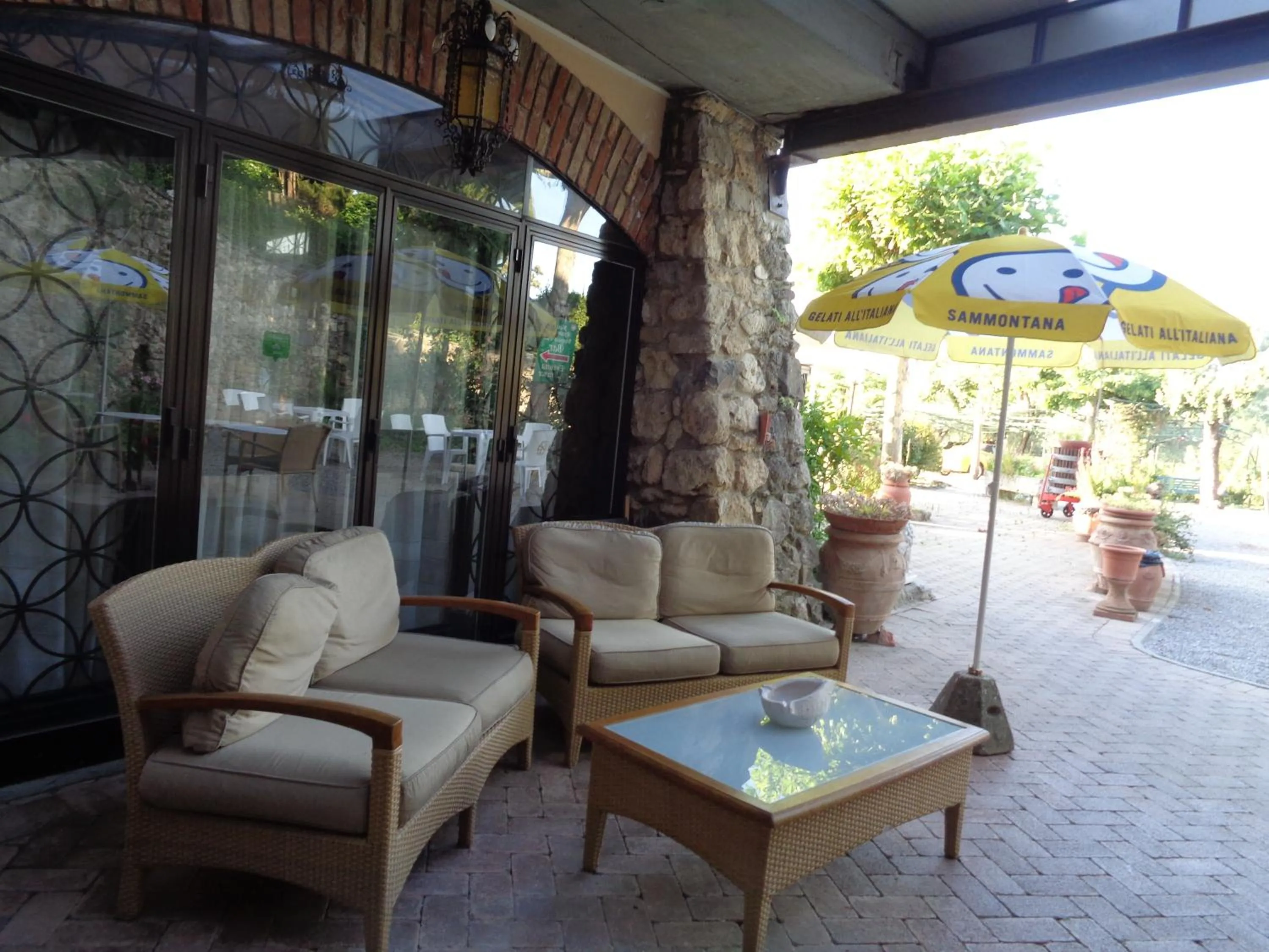Patio in Hotel Rosati