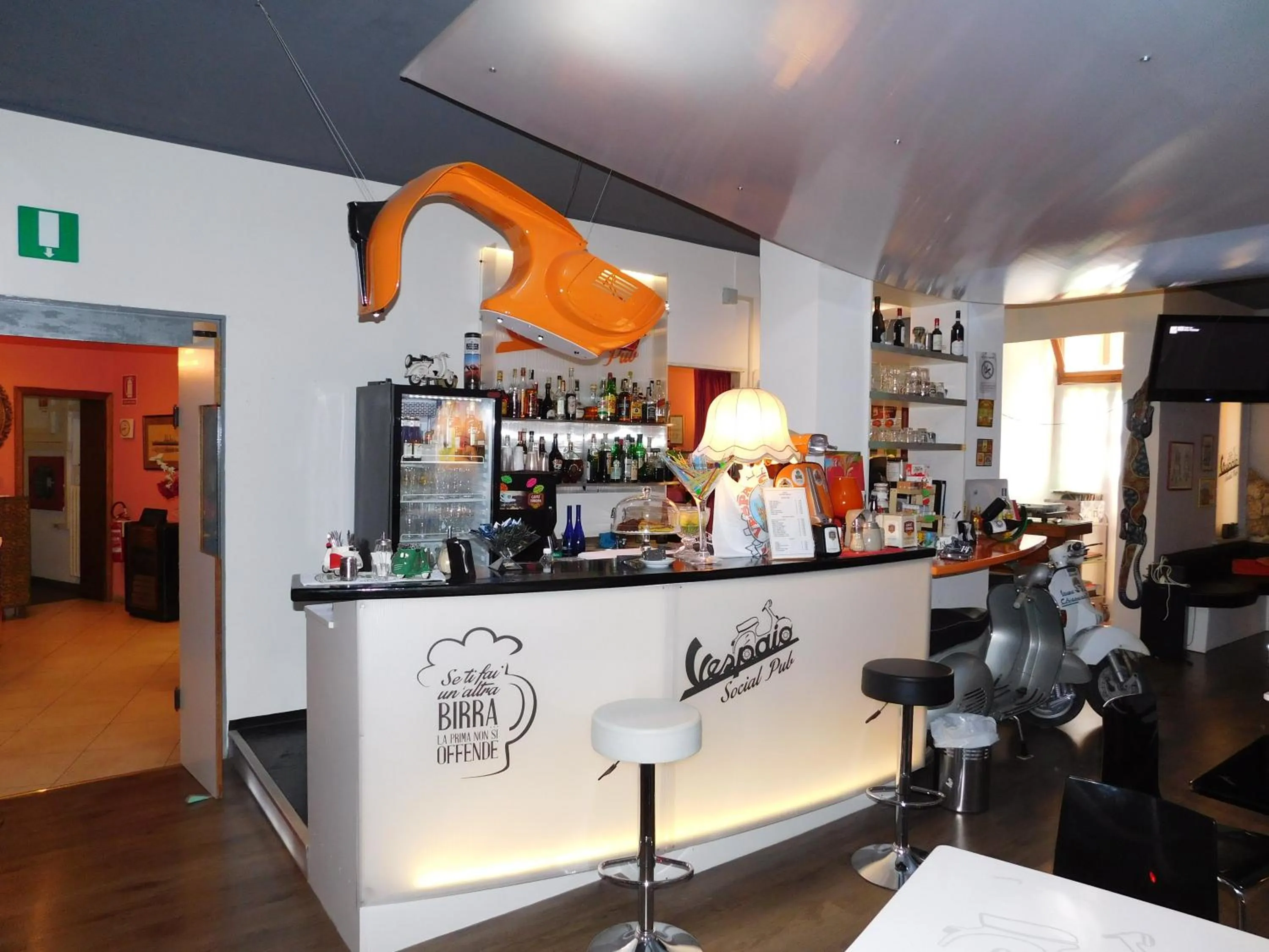 Communal lounge/ TV room in Hotel Rosati