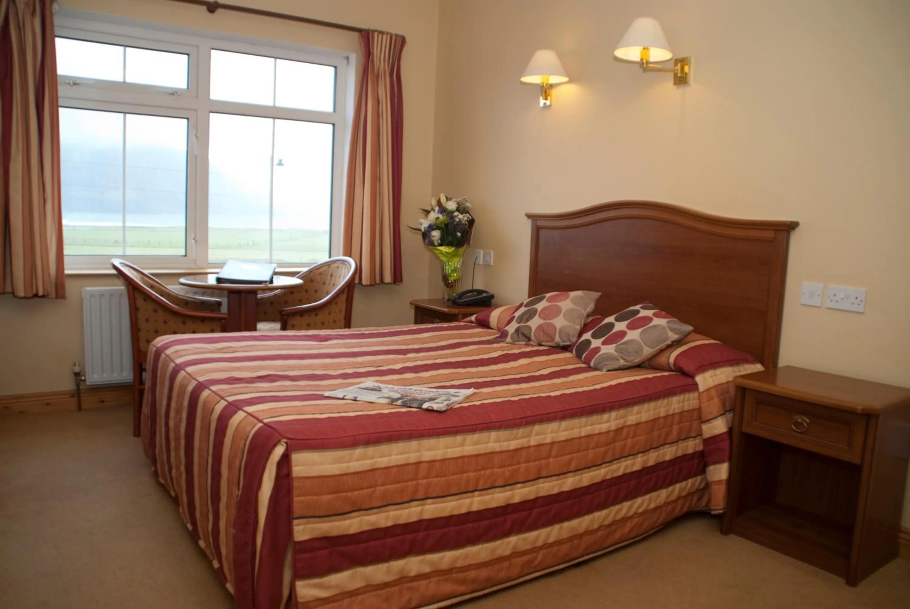 Seating area, Bed in Achill Cliff House Hotel & Restaurant