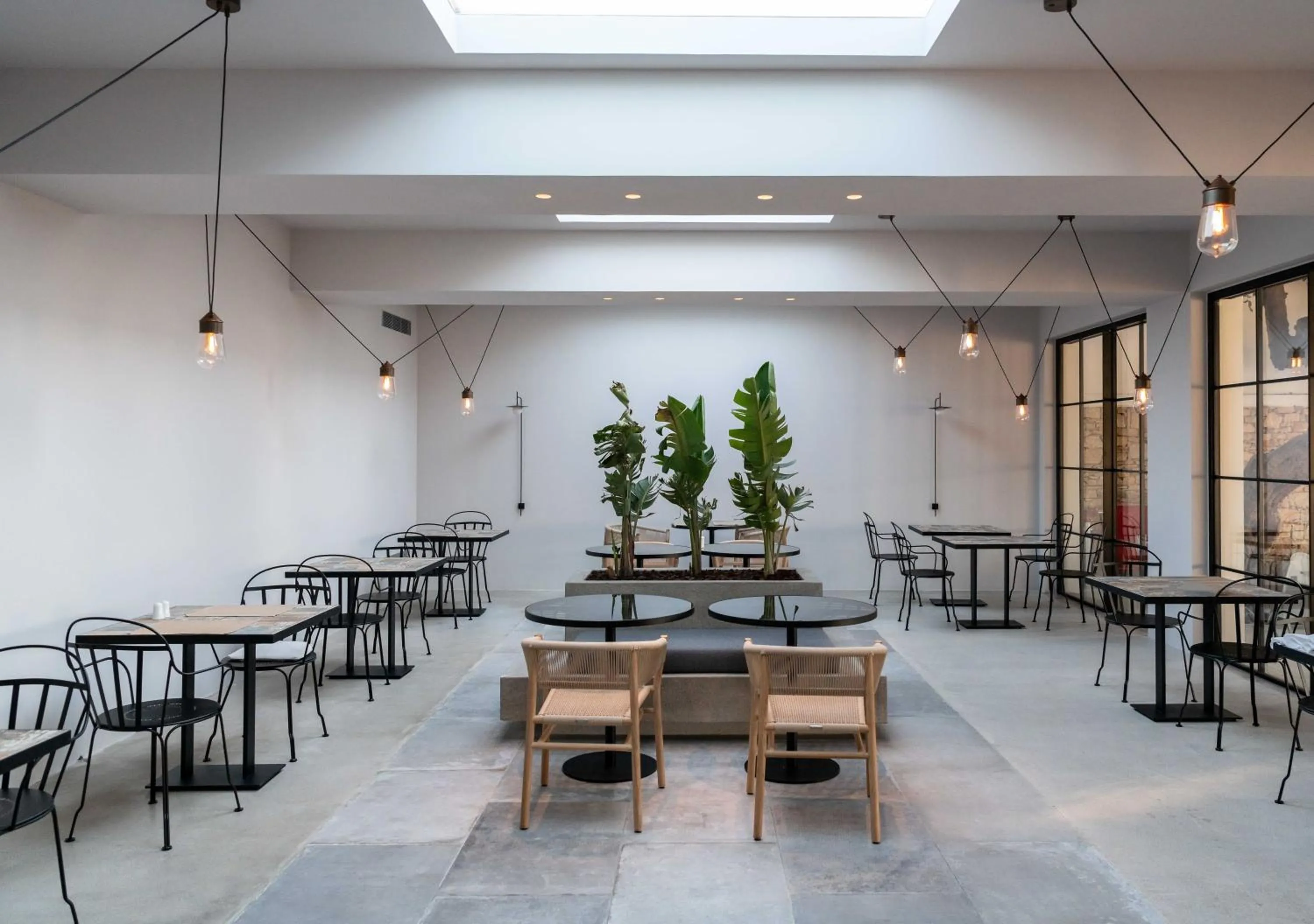 Restaurant/places to eat in Minos Beach Art Hotel, a Member of Design Hotels