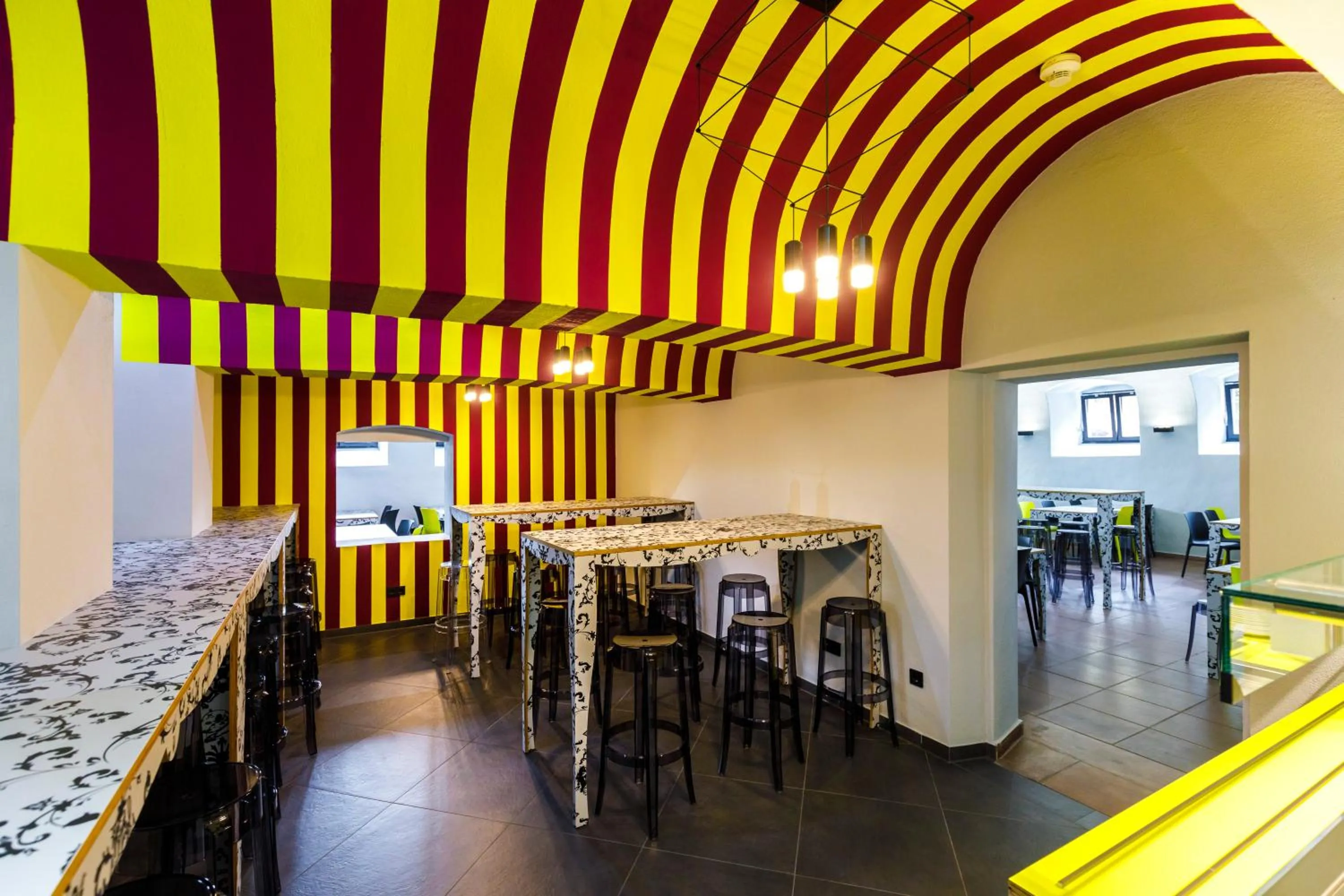 Lounge or bar in Youth Hostel Würzburg