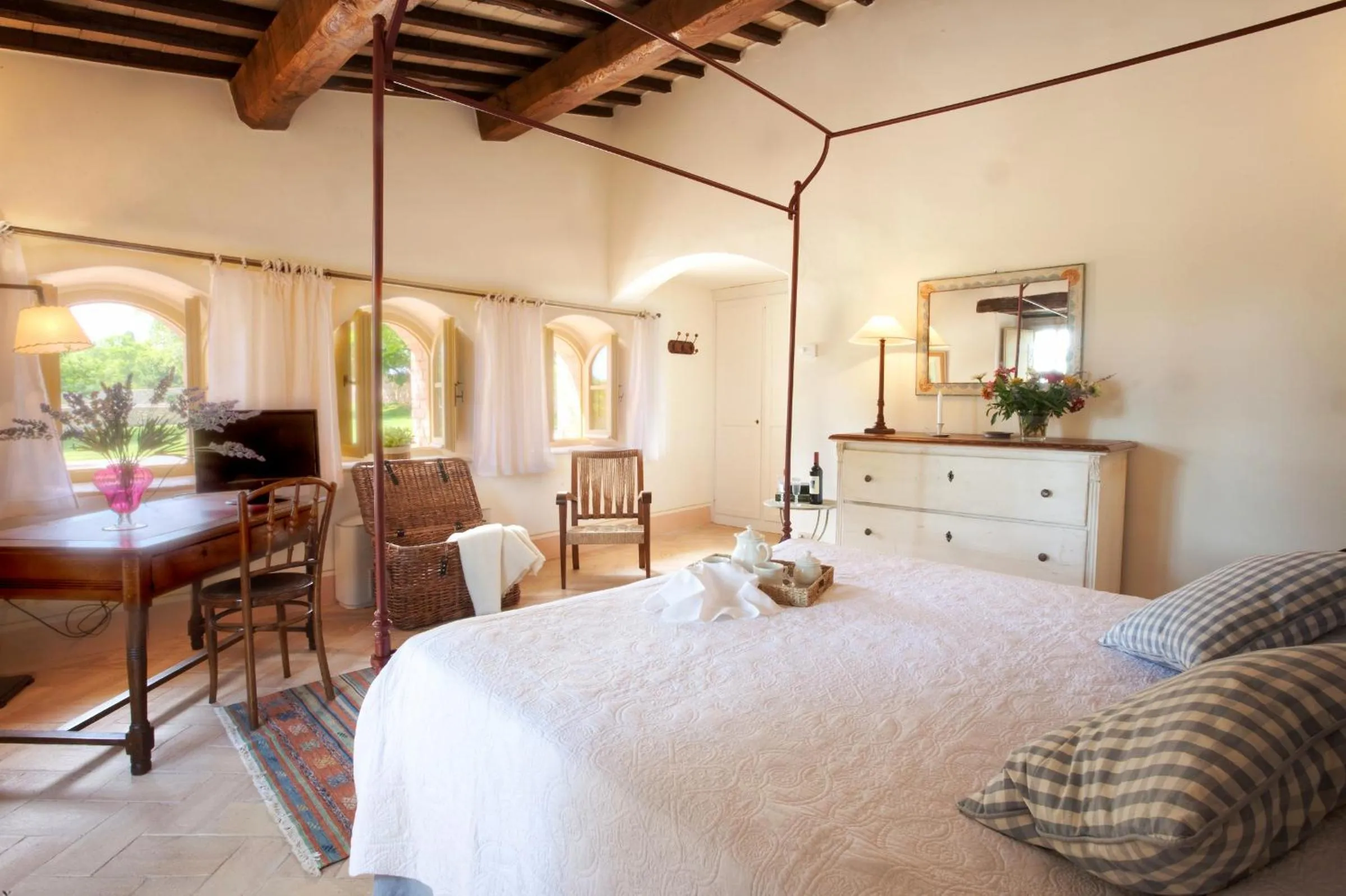 Photo of the whole room, Bed in Borgo Della Marmotta