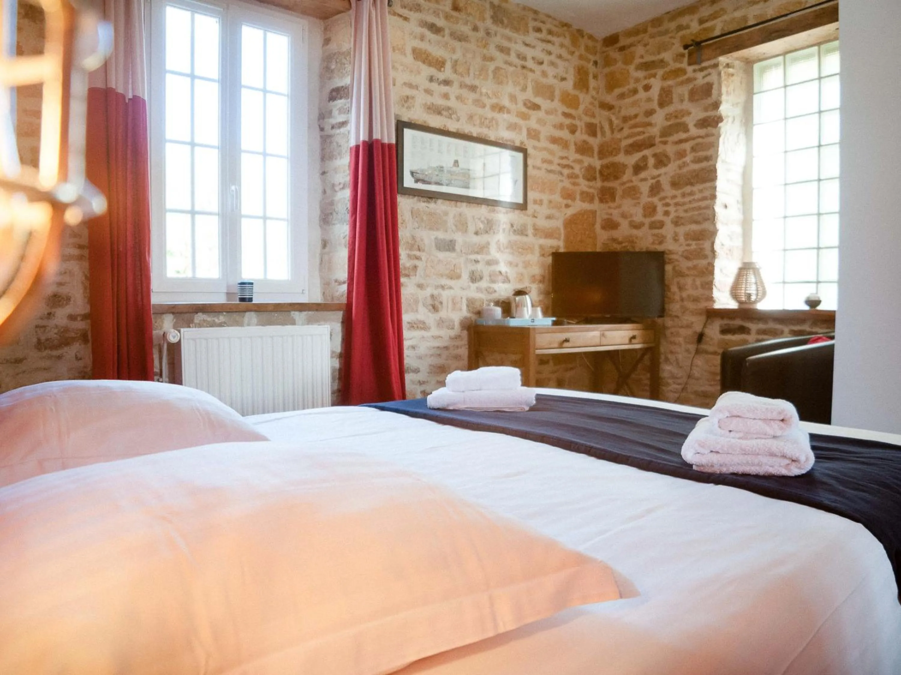 Bedroom, Bed in La Ferme d'Ervee de Saint-Roch