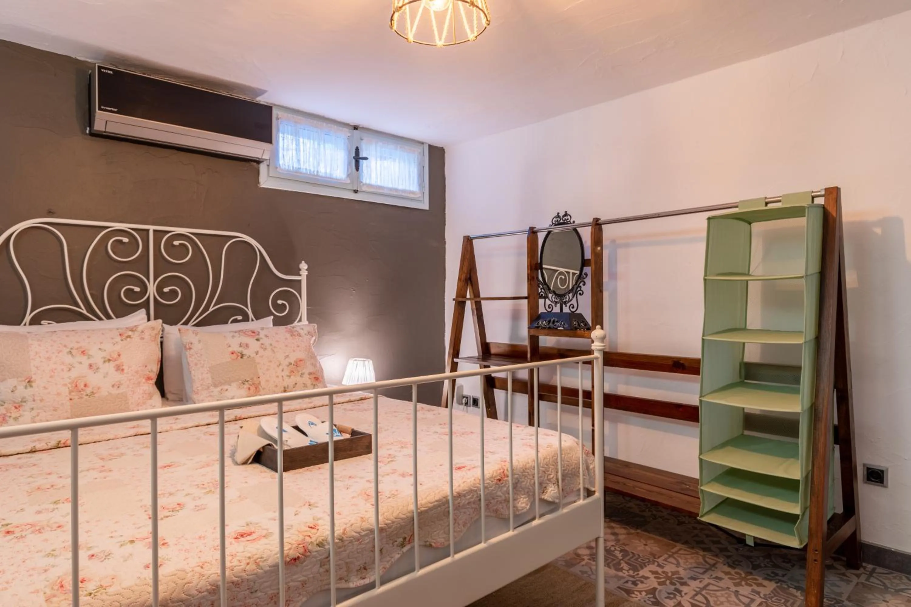 Bed in Deniz Kabugu Hotel