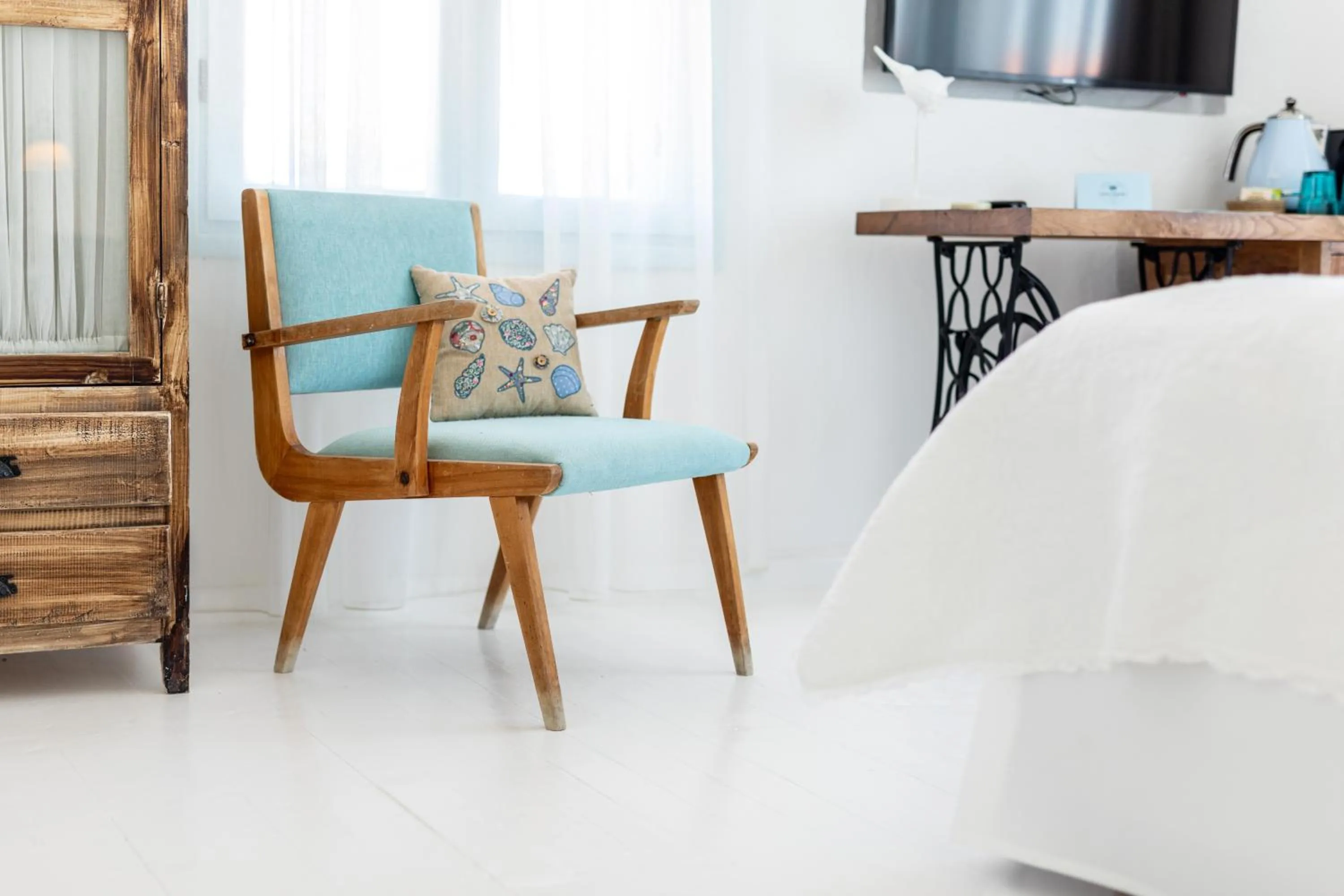 Seating area in Deniz Kabugu Hotel