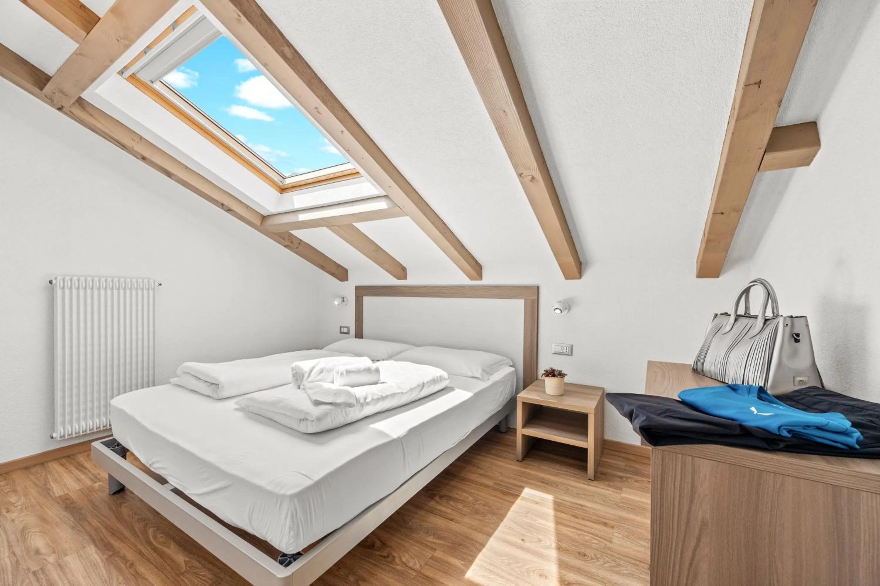 Bed in Aparthotel Des Alpes