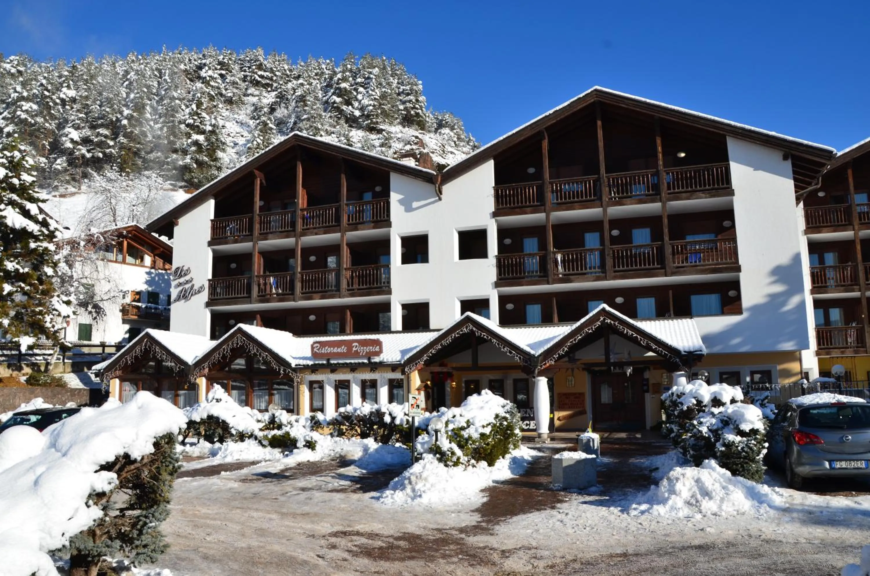Property building in Aparthotel Des Alpes